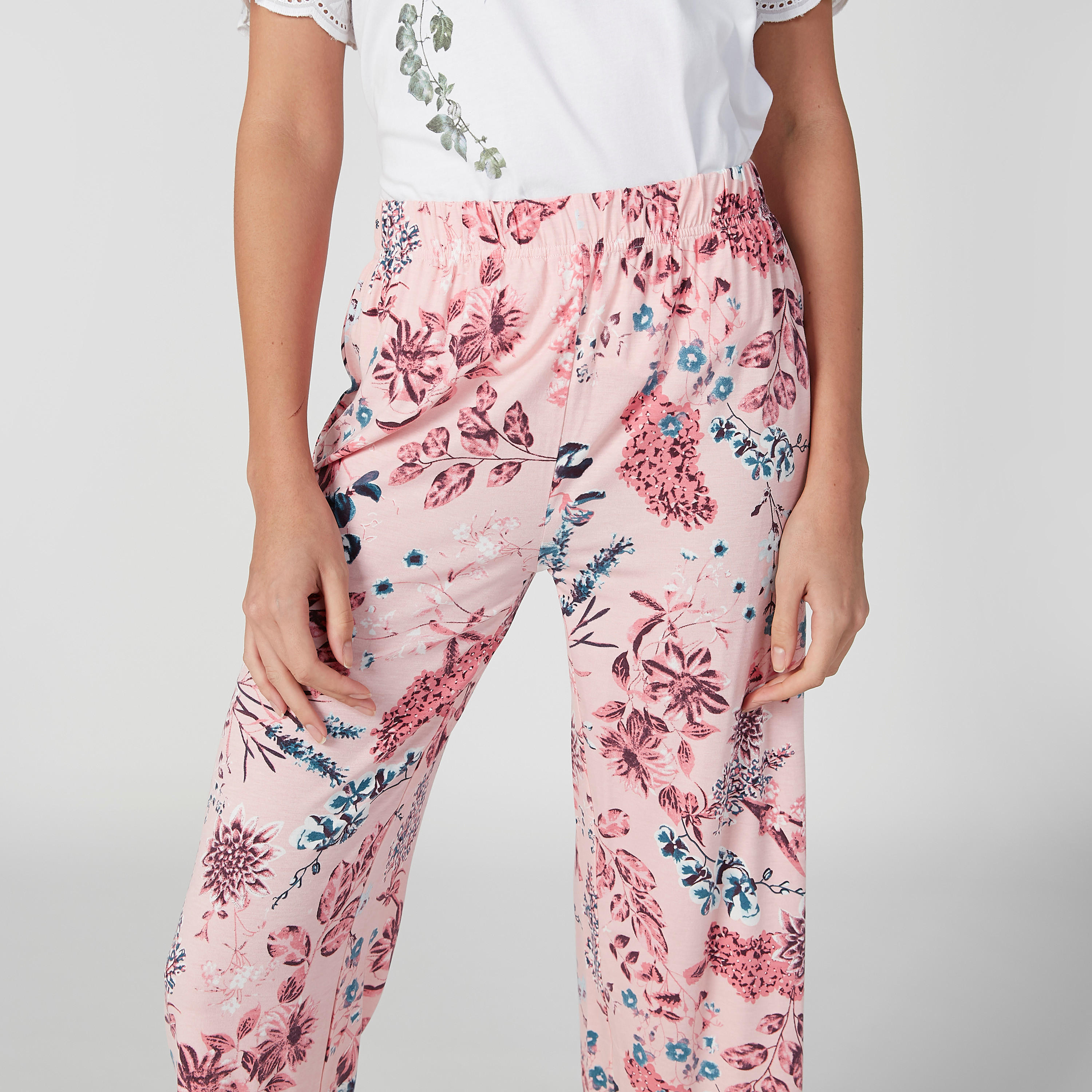 طقم بنطلون بيجاما 3/4 وتيشيرت بياقة مستديرة وطبعات-women-clothing-nightwear-pyjamas-longsets-image-4