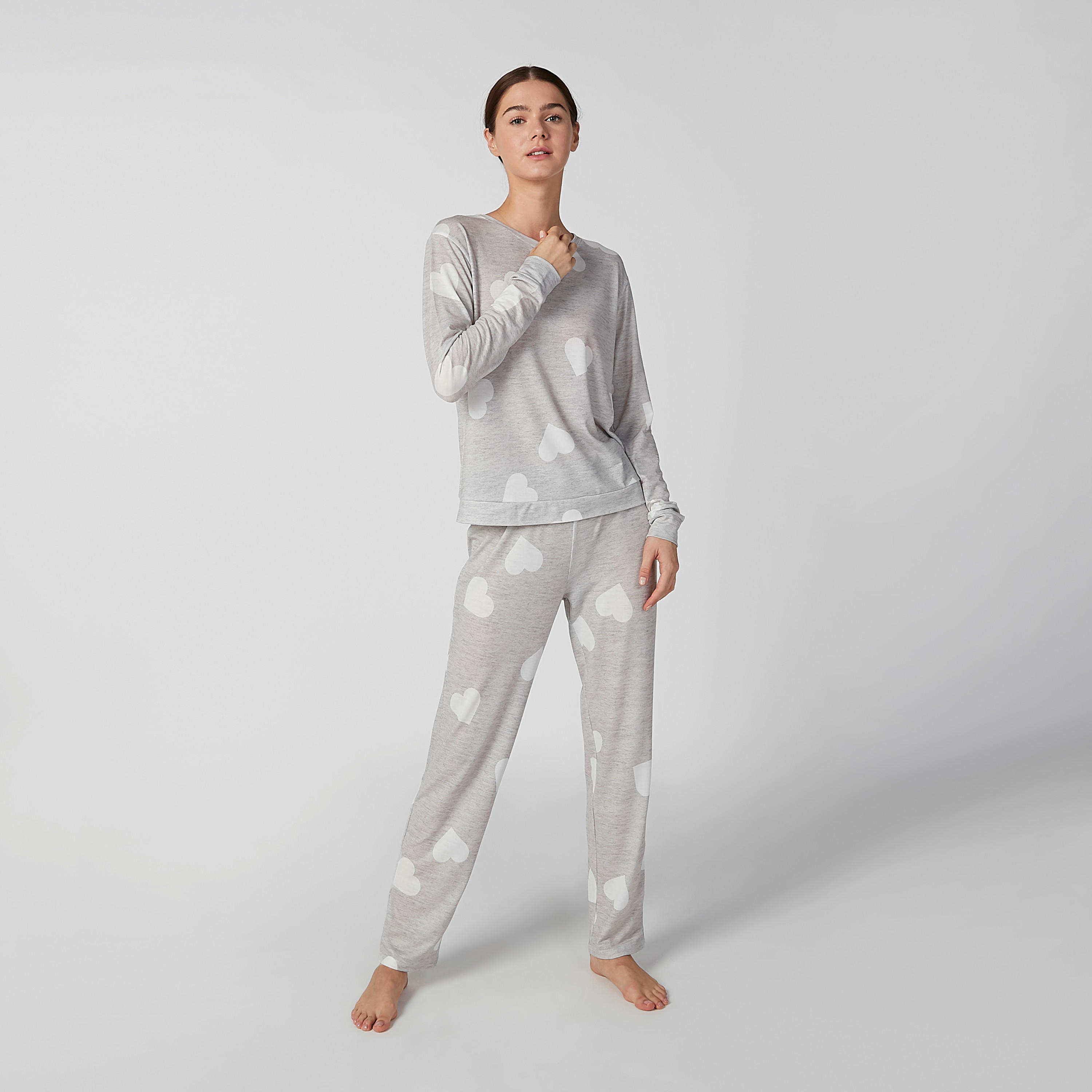 طقم بنطلون بيجاما وتيشيرت بأكمام طويلة وطبعات-women-clothing-nightwear-pyjamas-bottoms-image-3