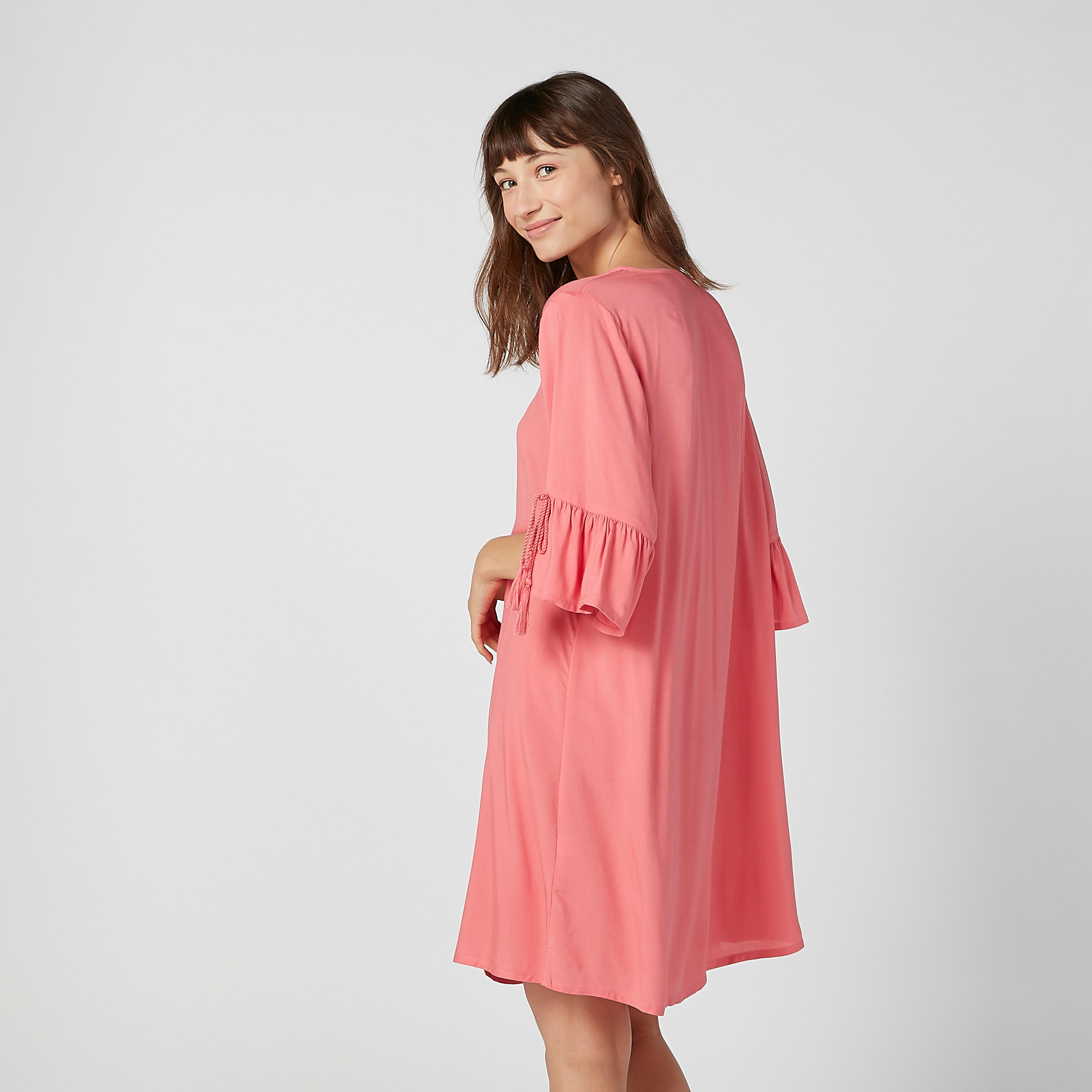 قميص نوم بياقة V وأكمام واسعة - طقم من قطعتين متنوعتين-women-clothing-nightwear-nighties-image-3