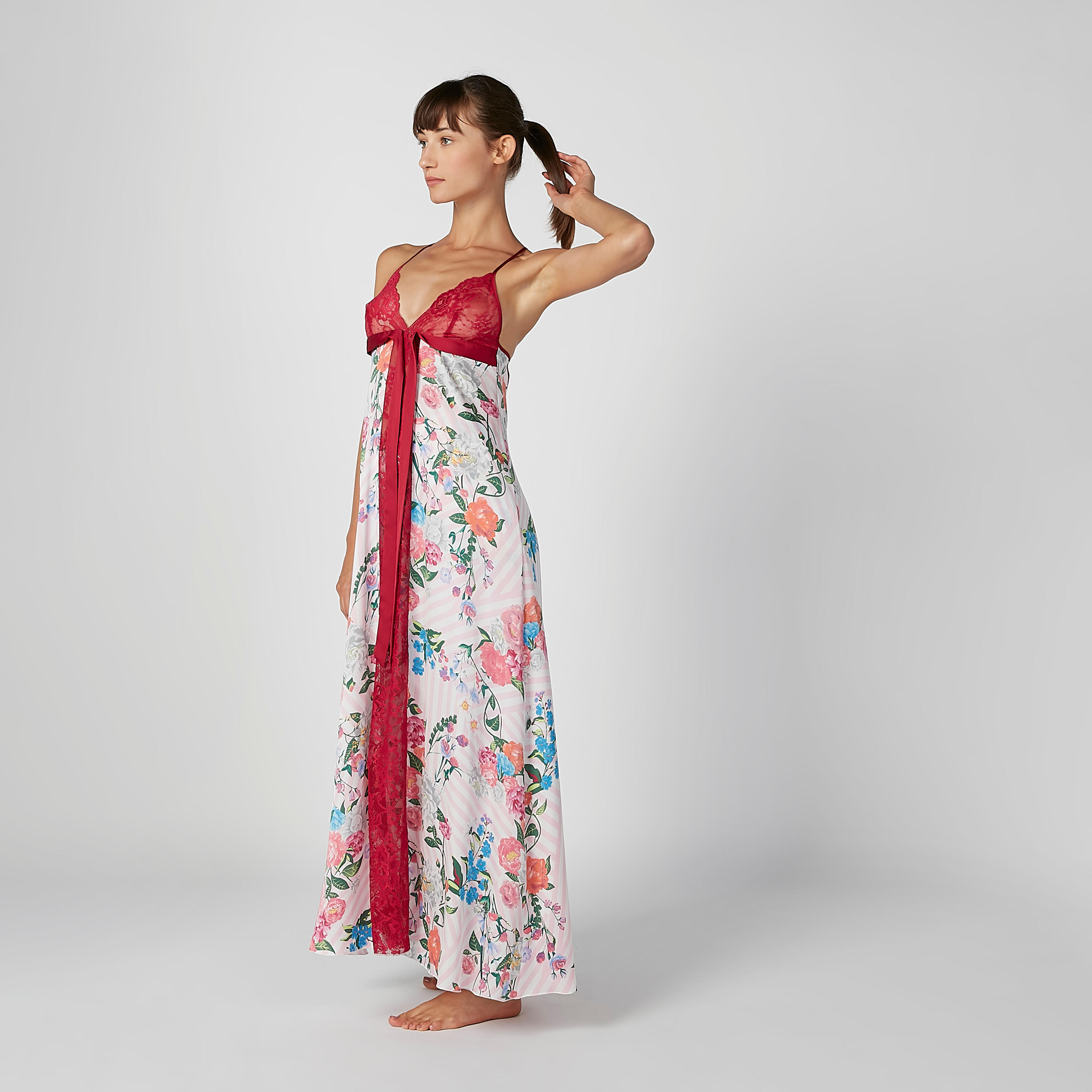 قميص نوم مزيّن بتفاصيل دانتيل وحمّالات بطبعات-women-clothing-nightwear-nighties-image-1