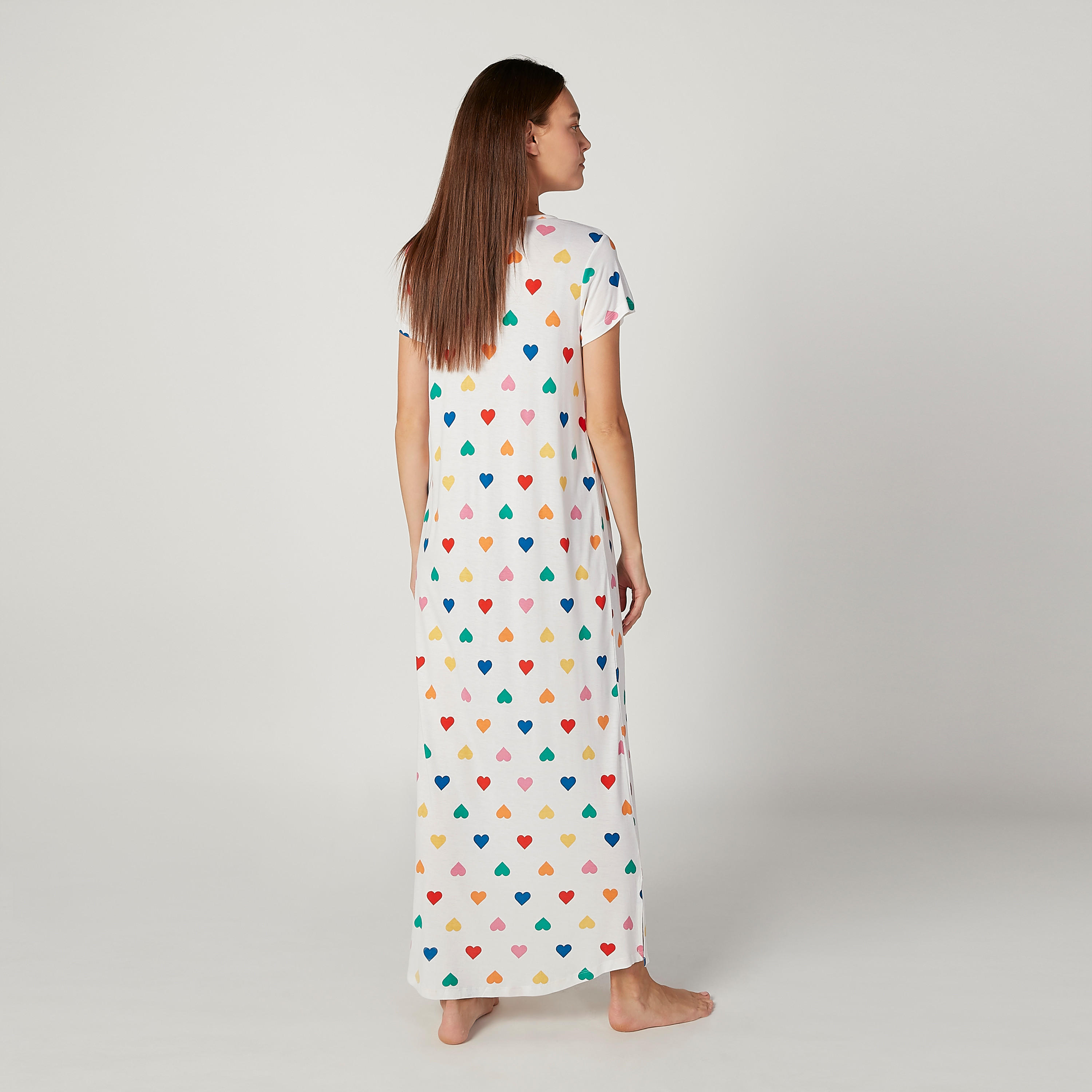 قميص نوم طويل بياقة مستديرة وأكمام قصيرة وطبعات-women-clothing-nightwear-nighties-image-2