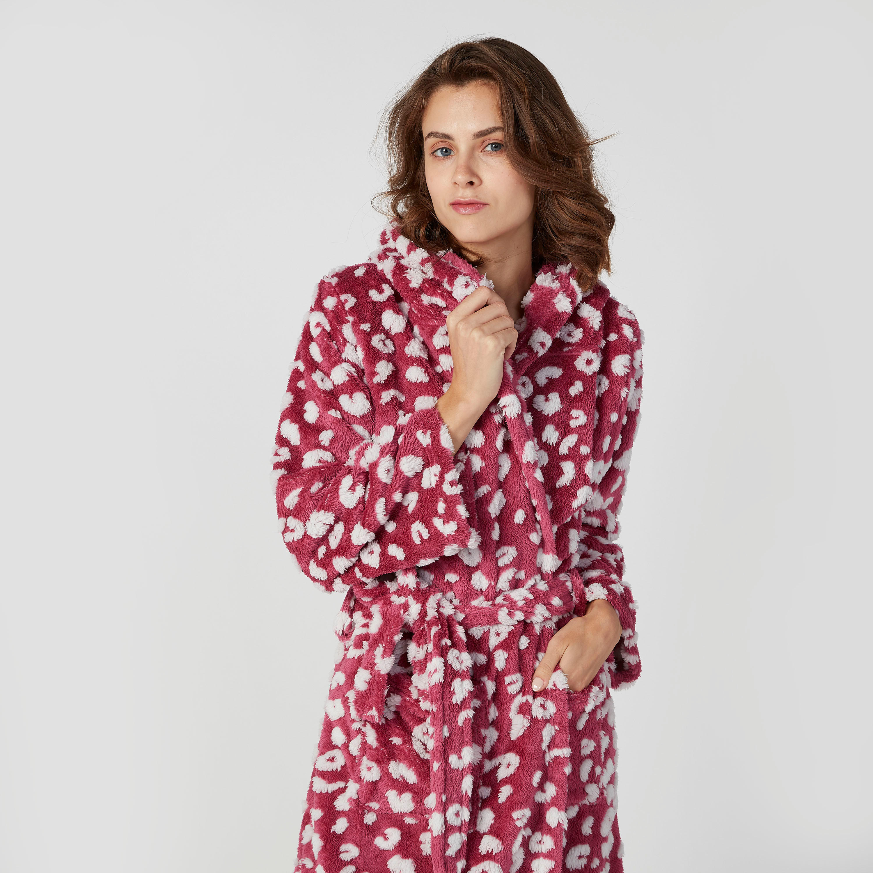 روب بطبعات وأكمام طويلة وأربطة-women-clothing-nightwear-robes-image-3