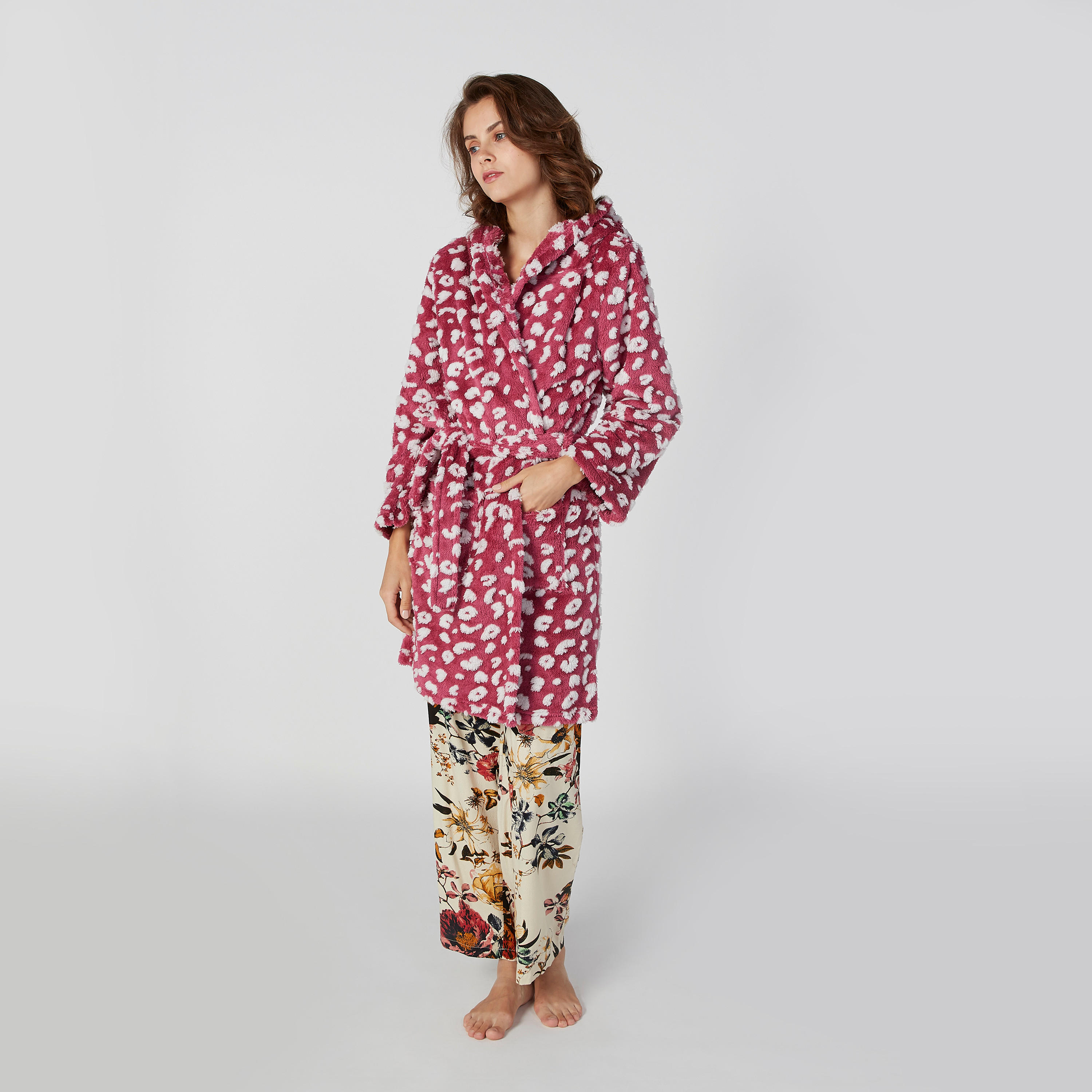 روب بطبعات وأكمام طويلة وأربطة-women-clothing-nightwear-robes-image-4
