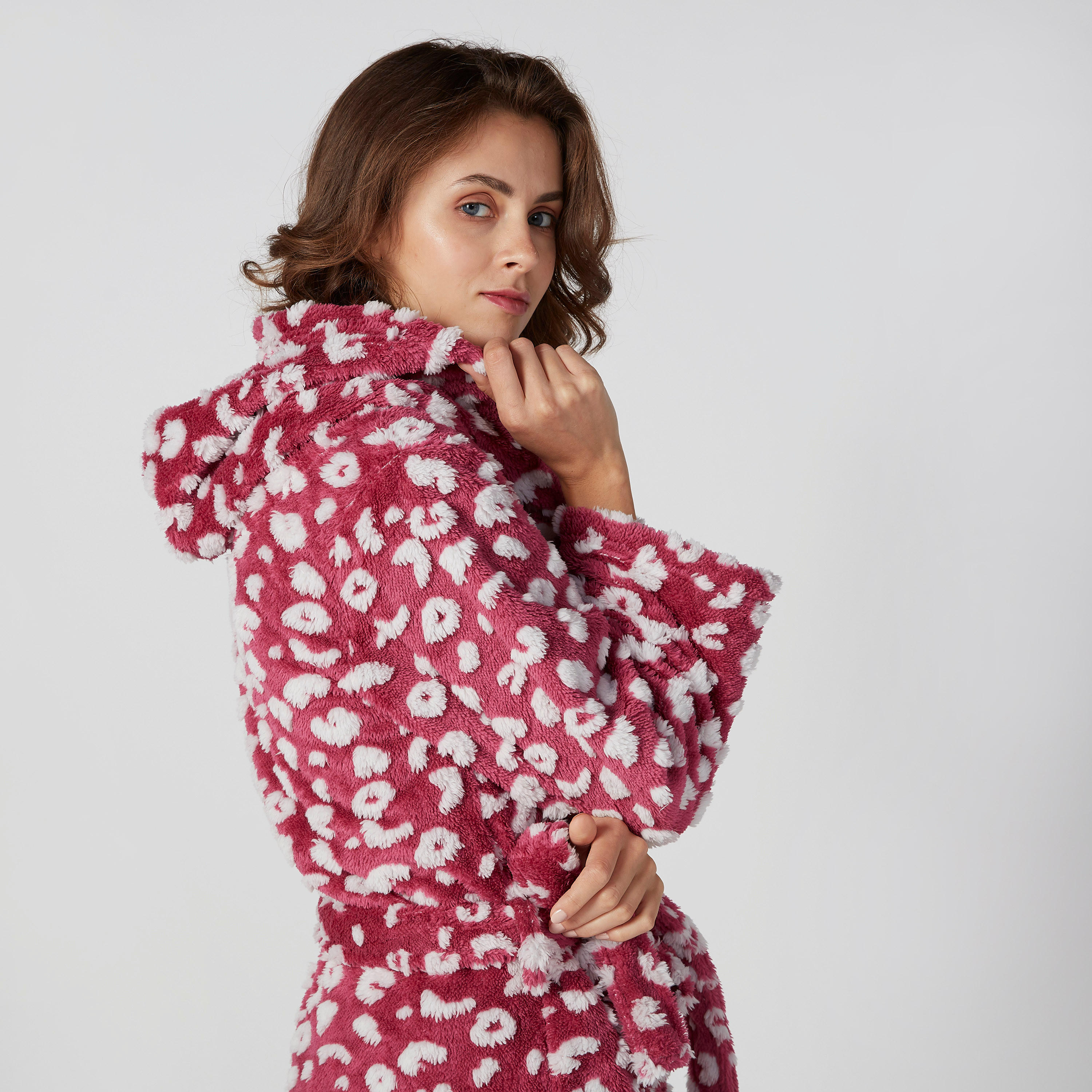 روب بطبعات وأكمام طويلة وأربطة-women-clothing-nightwear-robes-image-5
