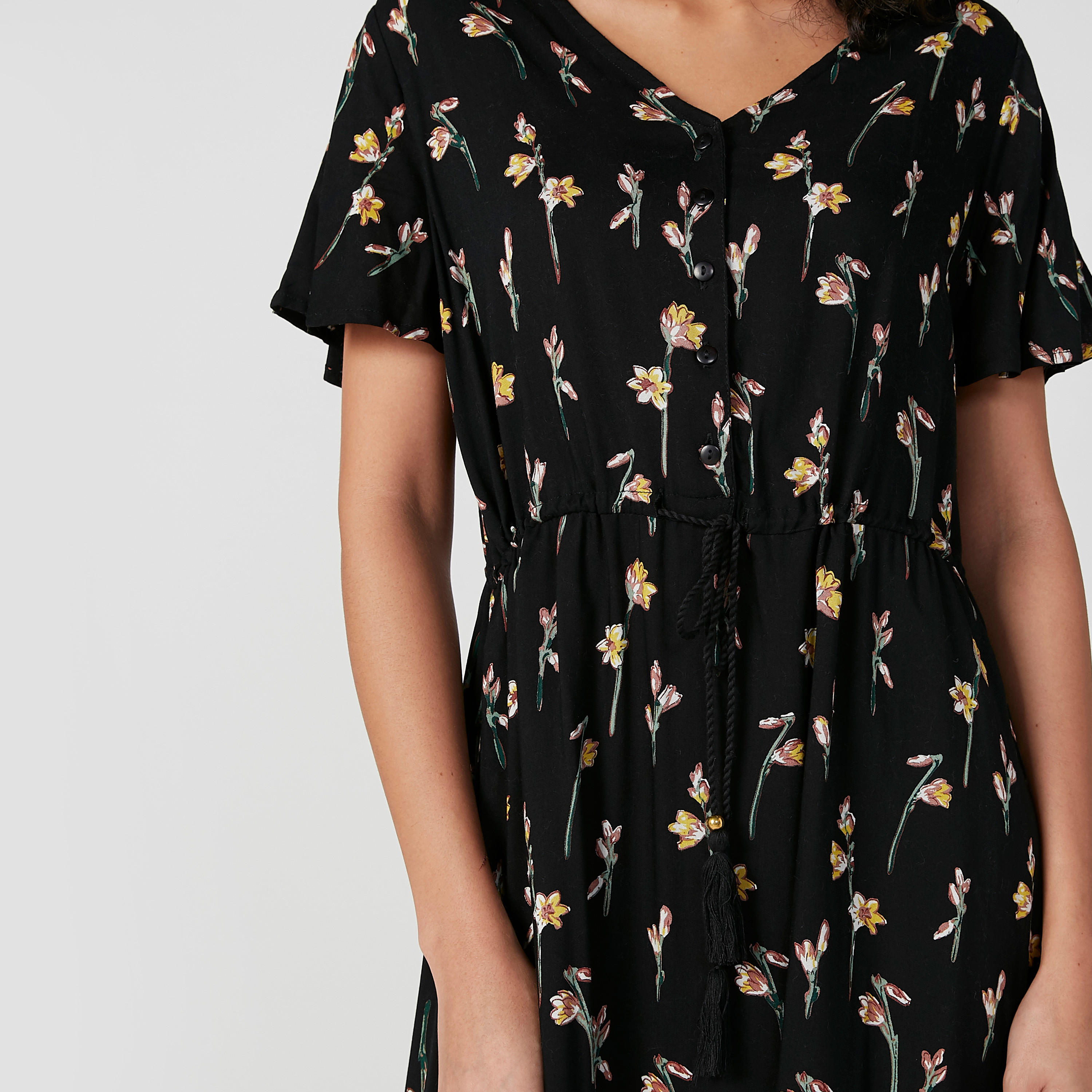 قميص نوم طويل بياقة V وأكمام قصيرة وطبعات-women-clothing-nightwear-nighties-image-3