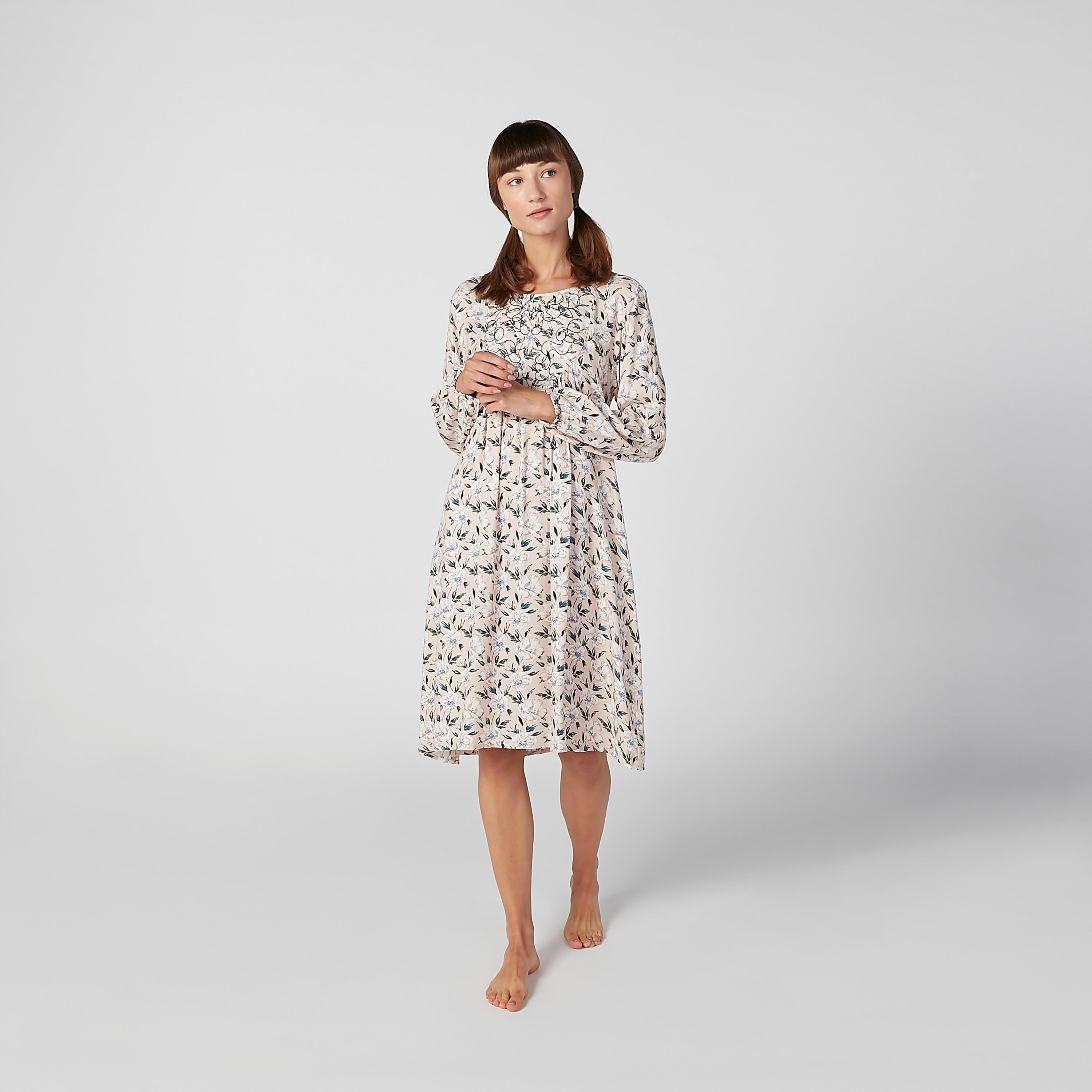 فستان سهرة بياقة قارب وأكمام بيشوب وطبعات-women-clothing-nightwear-nighties-image-2