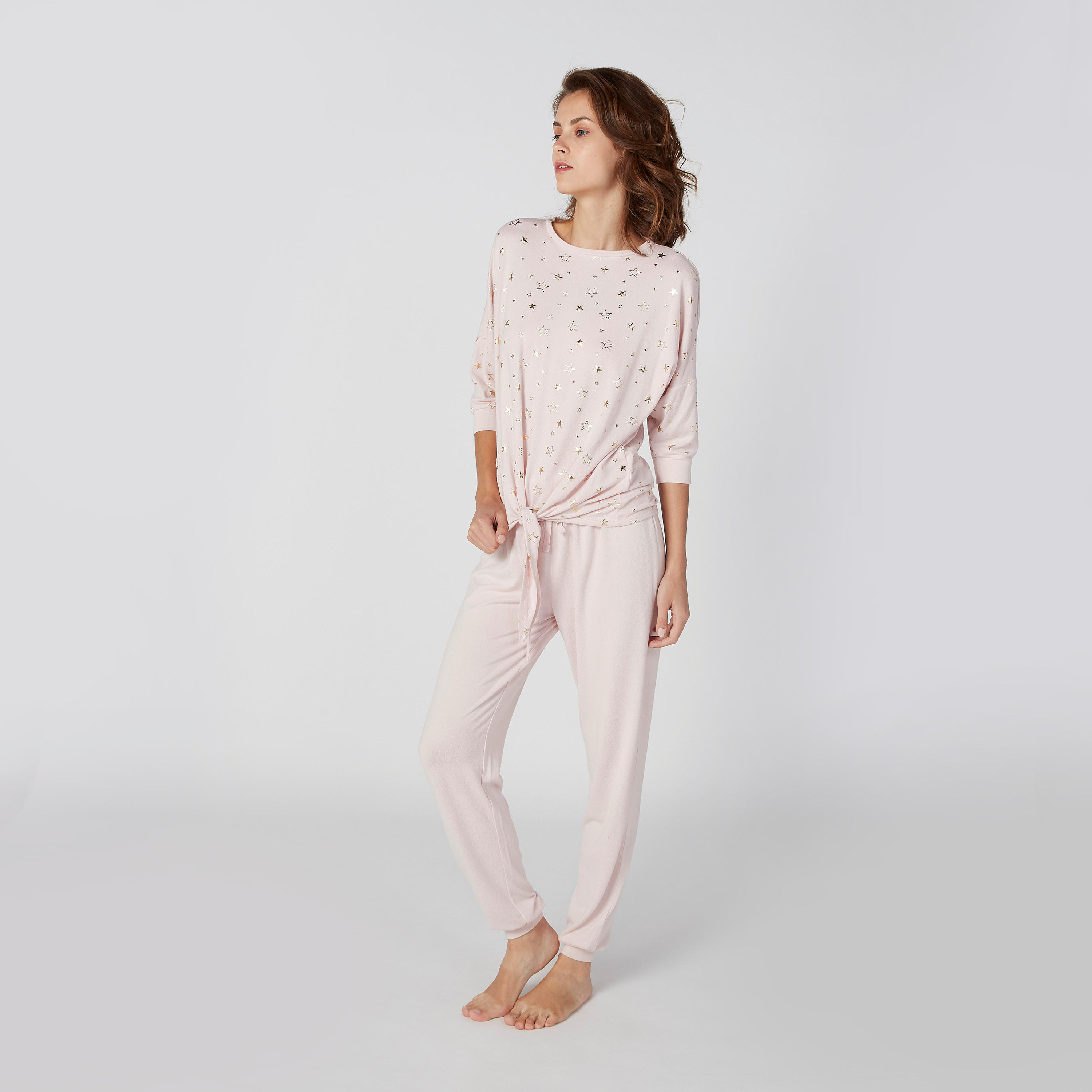 طقم بنطال رياضي طويل سادة وتيشيرت بأكمام 4/3-women-clothing-nightwear-pyjamas-longsets-image-3