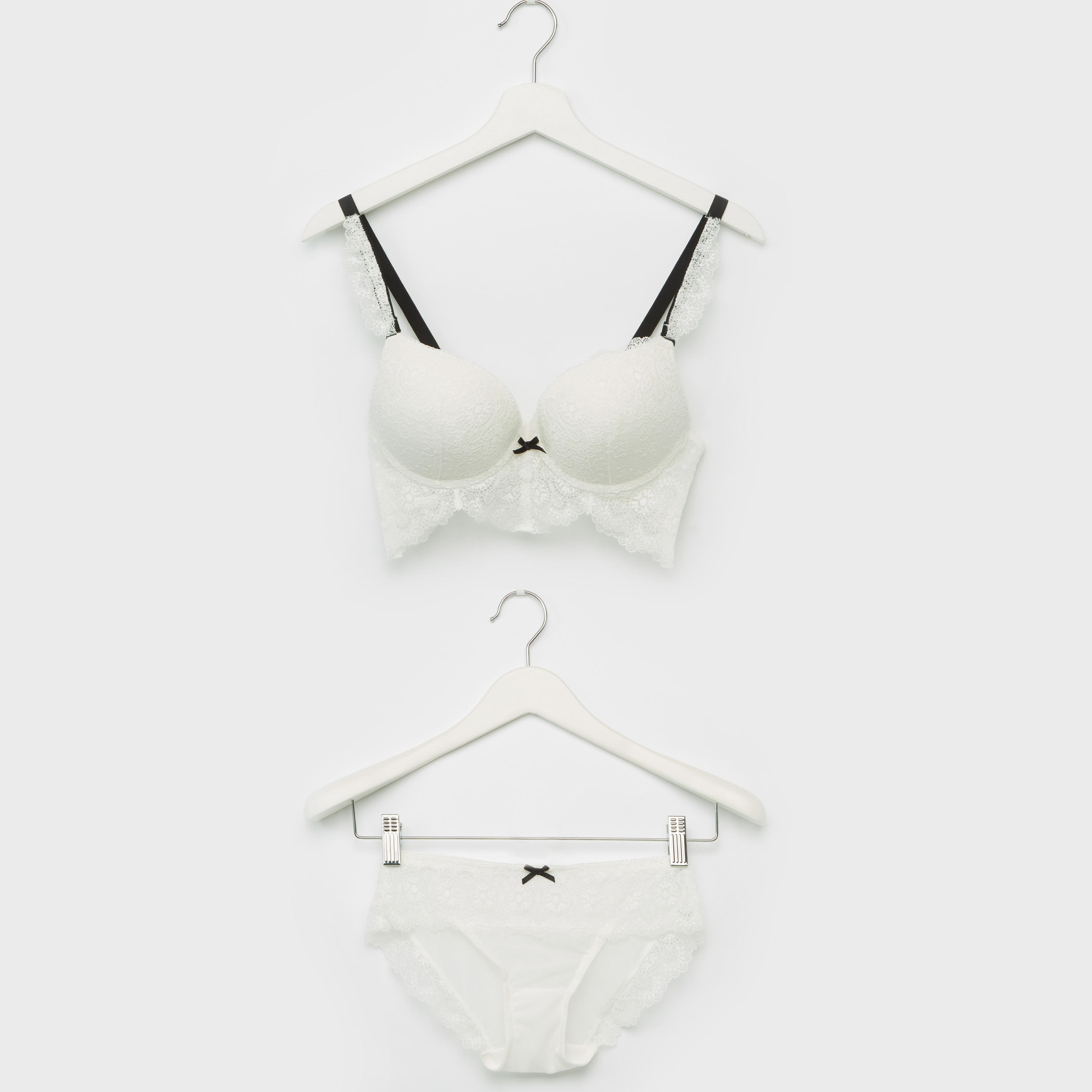 طقم سراويل داخلية وصدريّة ديمي دانتيل مبطّنة-women-clothing-lingerie-lingeriesets-image-1