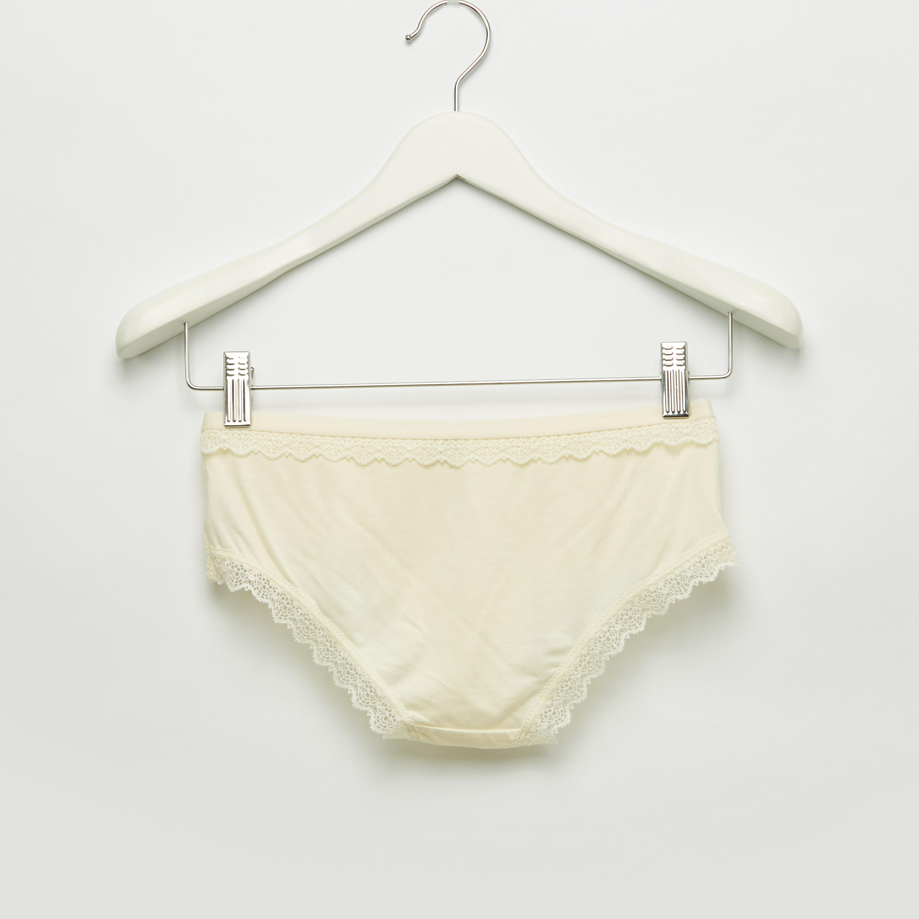 طقم سراويل داخلية وصدريّة مبطّنة بتفاصيل دانتيل-women-clothing-lingerie-bras-image-5