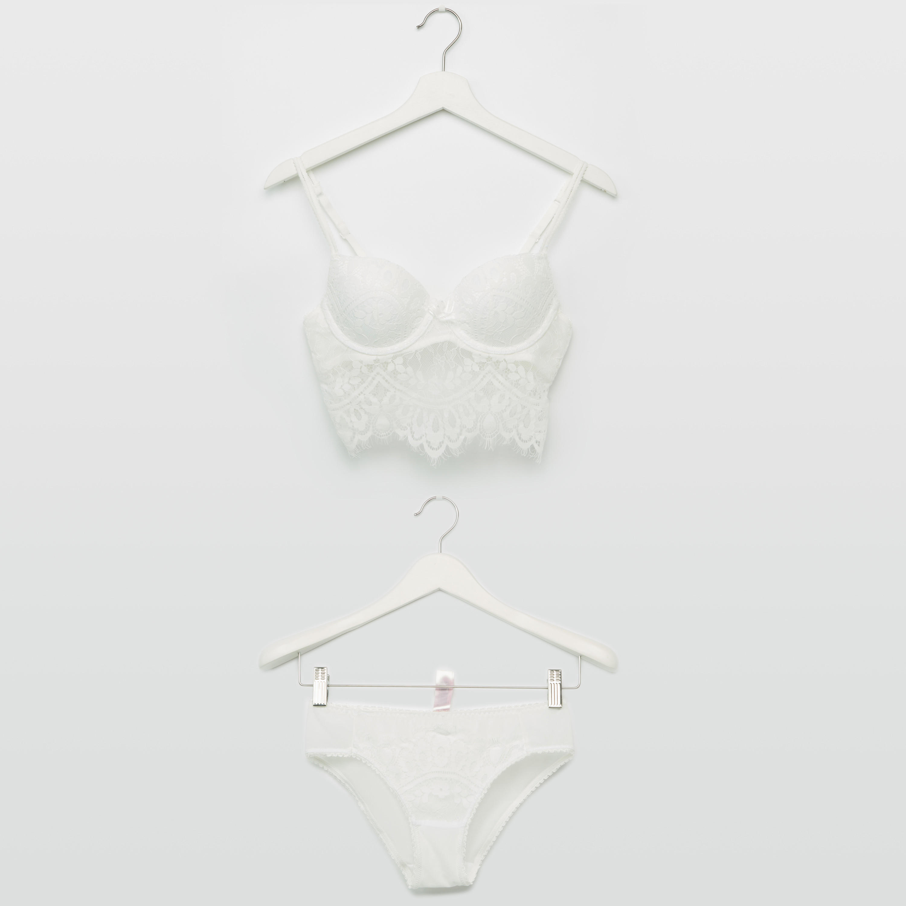 طقم سراويل داخلية وصدريّة ديمي دانتيل مبطّنة-women-clothing-lingerie-lingeriesets-image-5