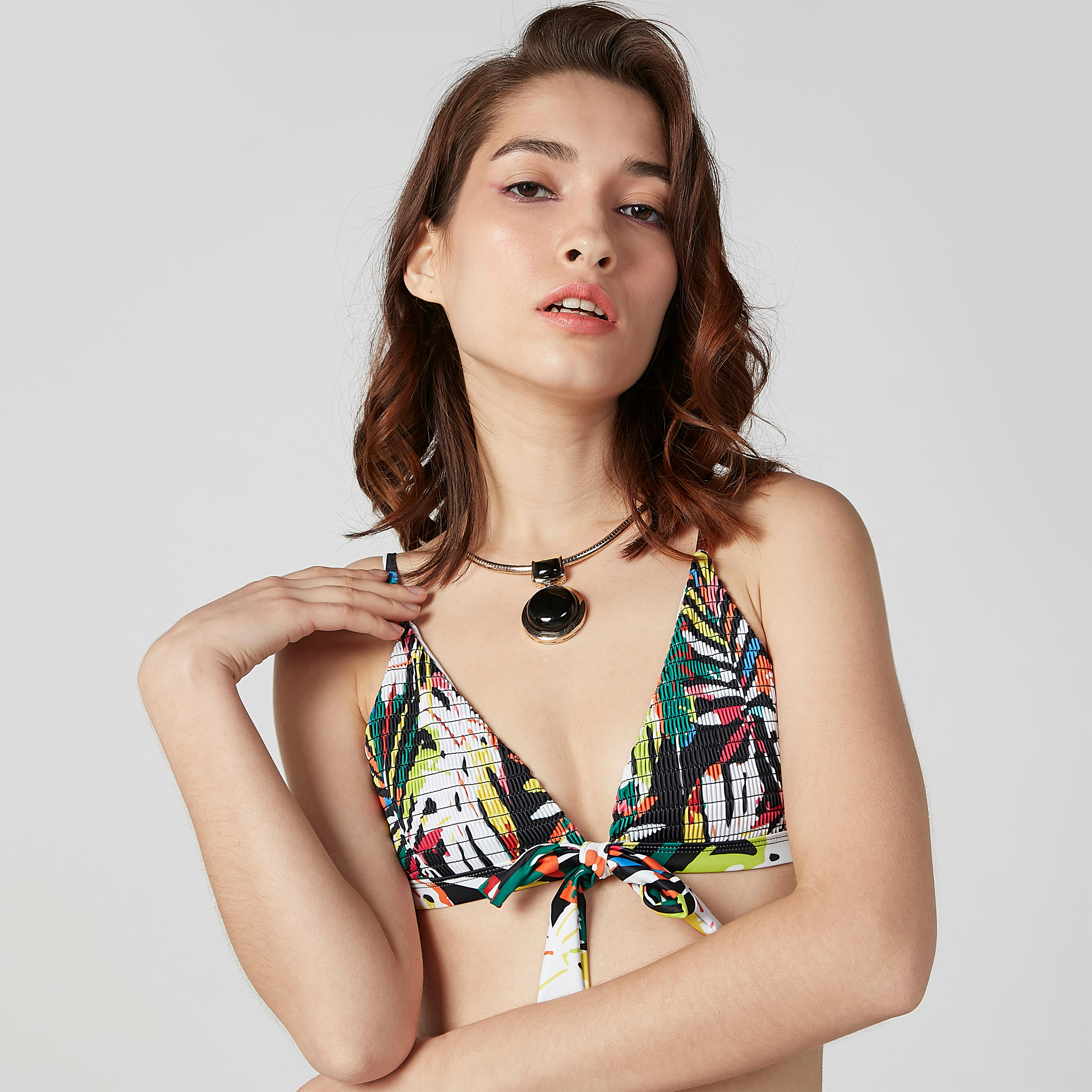 صدرية بكيني للسباحة بأربطة وطبعات-women-clothing-swimandbeach-bikinis-image-2