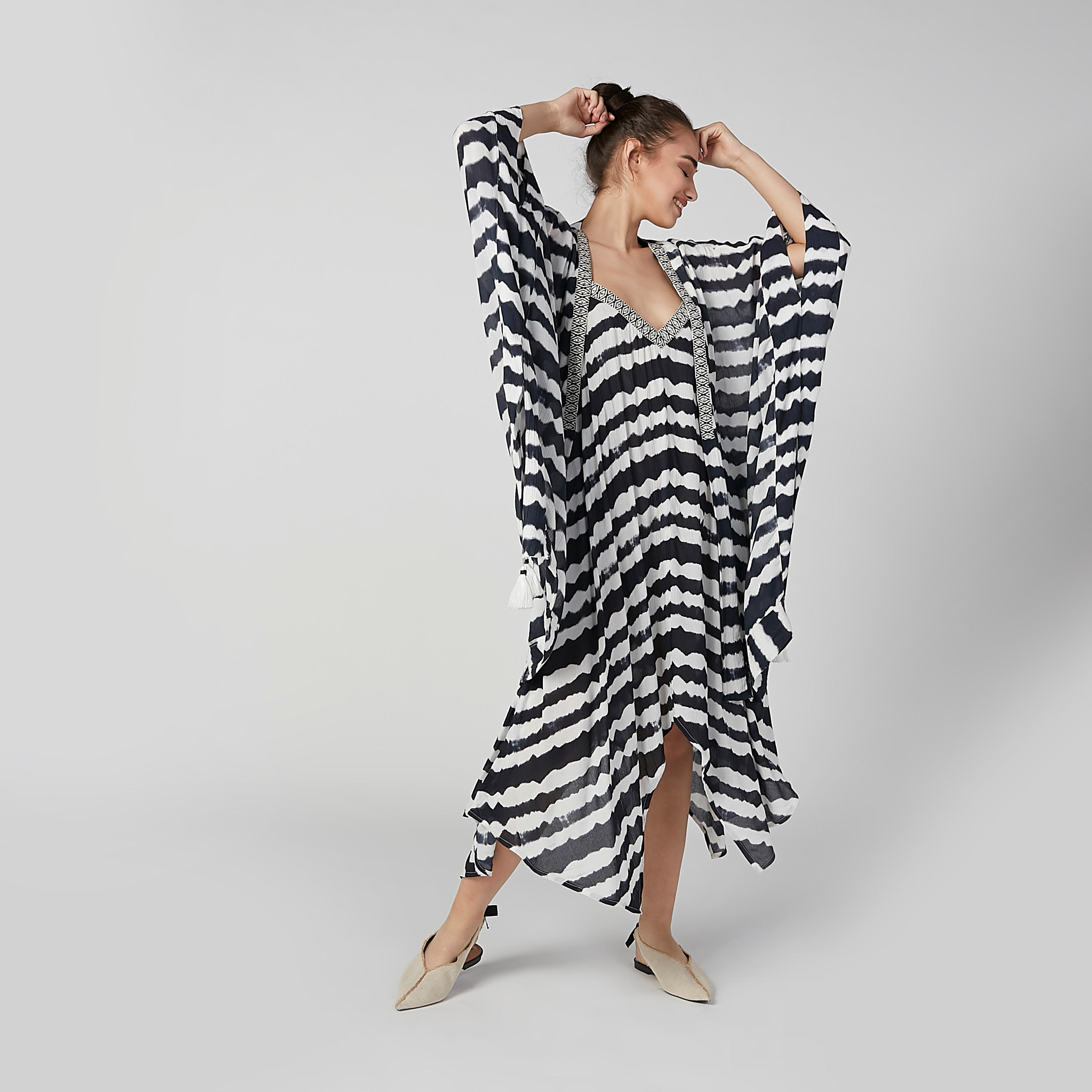 فستان شاطئ مقلّم بحوّاف غير مستوية وحمّالات رفيعة-women-clothing-dresses-image-2
