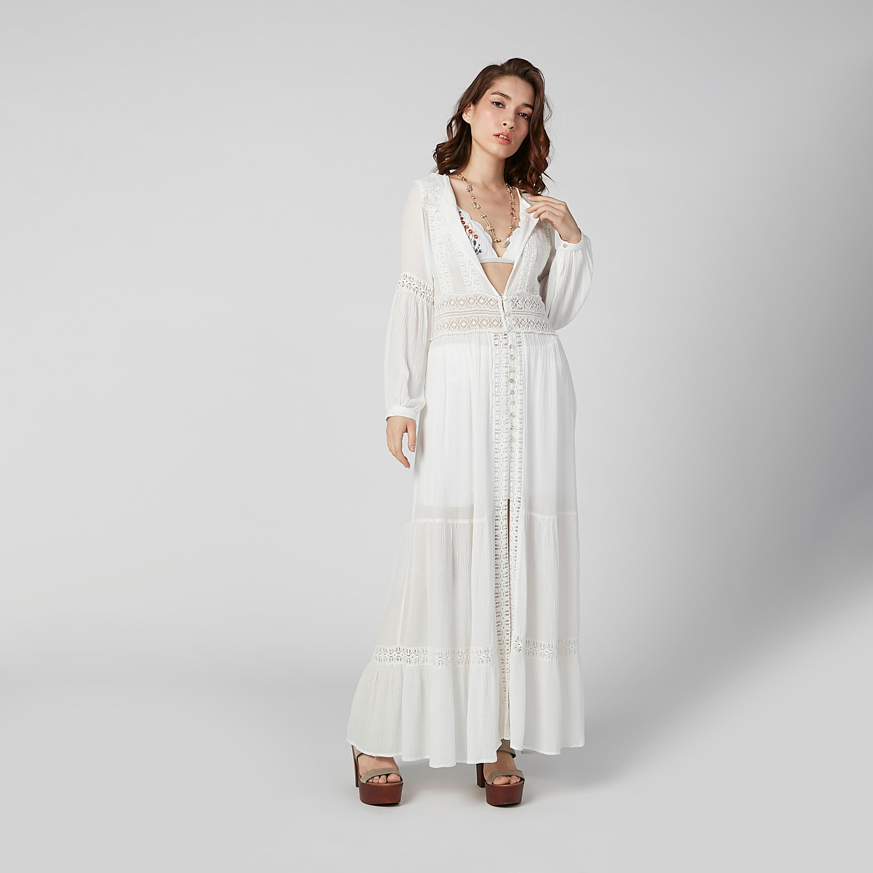صدريّة سباحة مطرّزة بحمّالات رفيعة-women-clothing-swimandbeach-beachwear-image-5