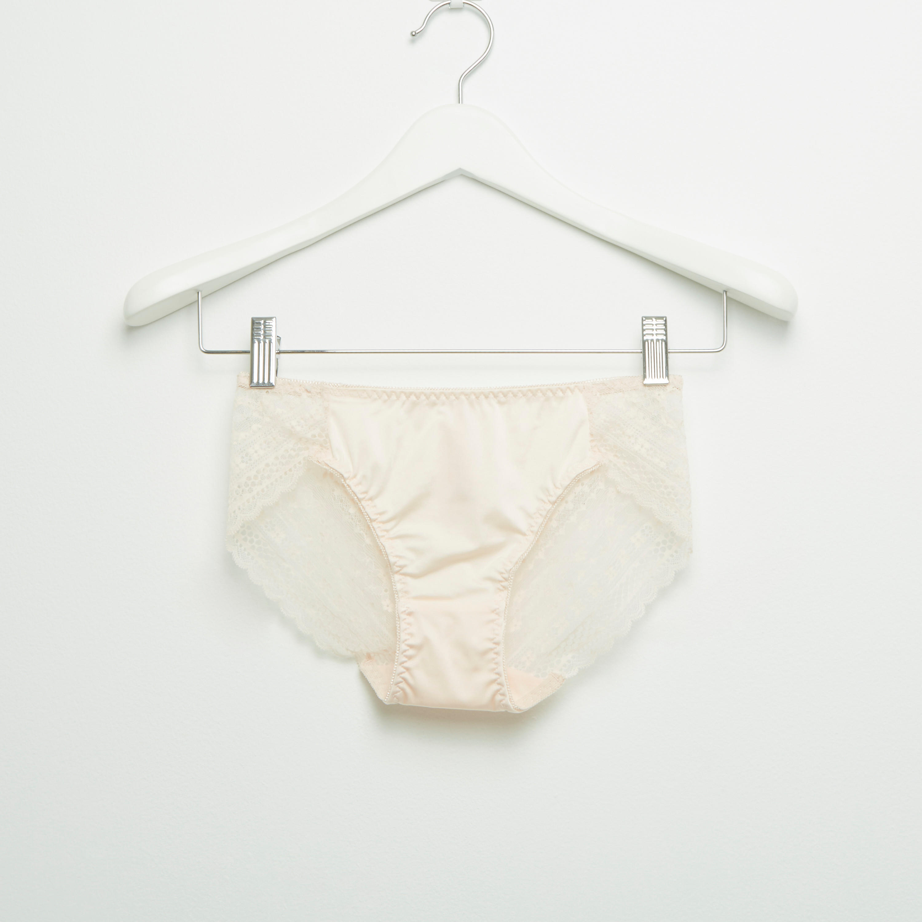 طقم سراويل داخلية وصدريّة ديمي دانتيل مبطّنة-women-clothing-lingerie-lingeriesets-image-4