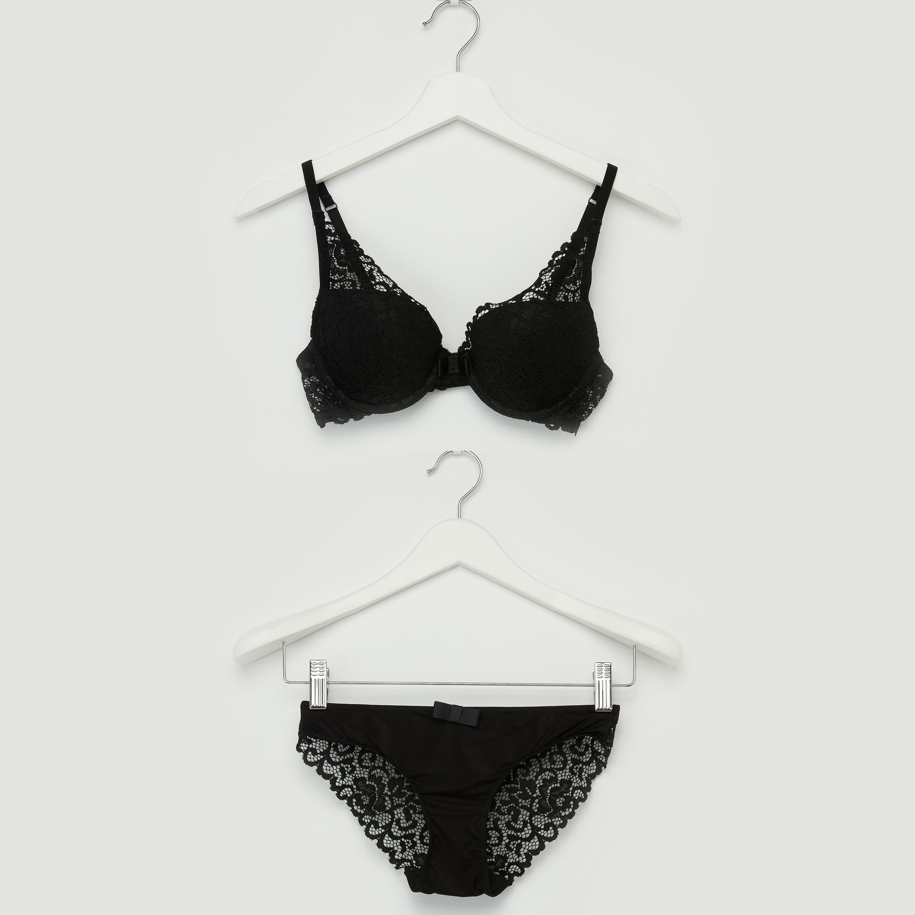 طقم سراويل بيكيني وصدريّة ديمي دانتيل مبطّنة-women-clothing-lingerie-lingeriesets-image-5