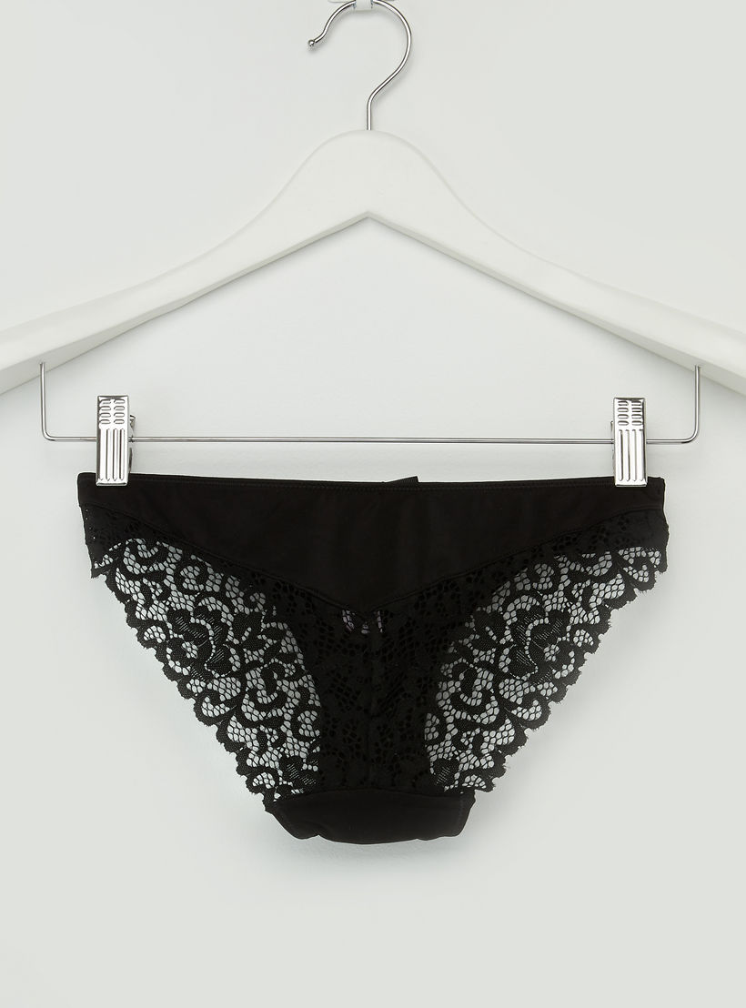 طقم سراويل بيكيني وصدريّة ديمي دانتيل مبطّنة-women-clothing-lingerie-lingeriesets-image-1