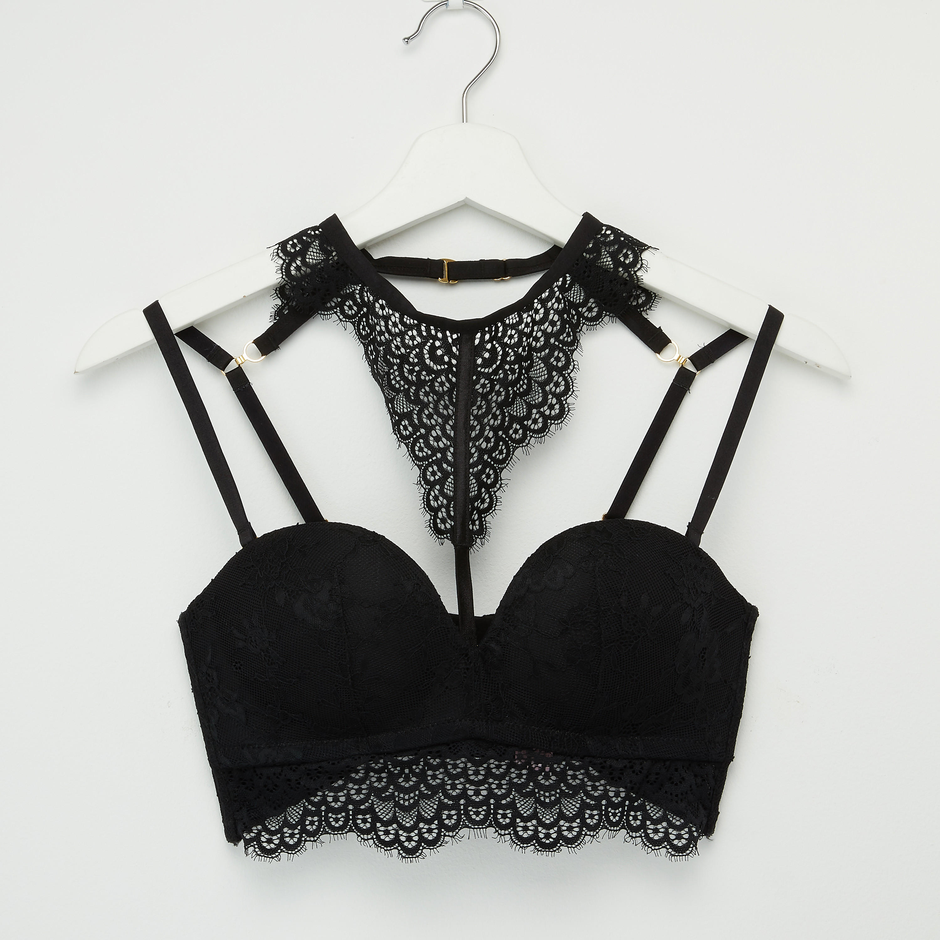 طقم سراويل داخلية وصدريّة ديمي بتفاصيل دانتيل - طقم من 3 قطع-women-clothing-lingerie-lingeriesets-image-2
