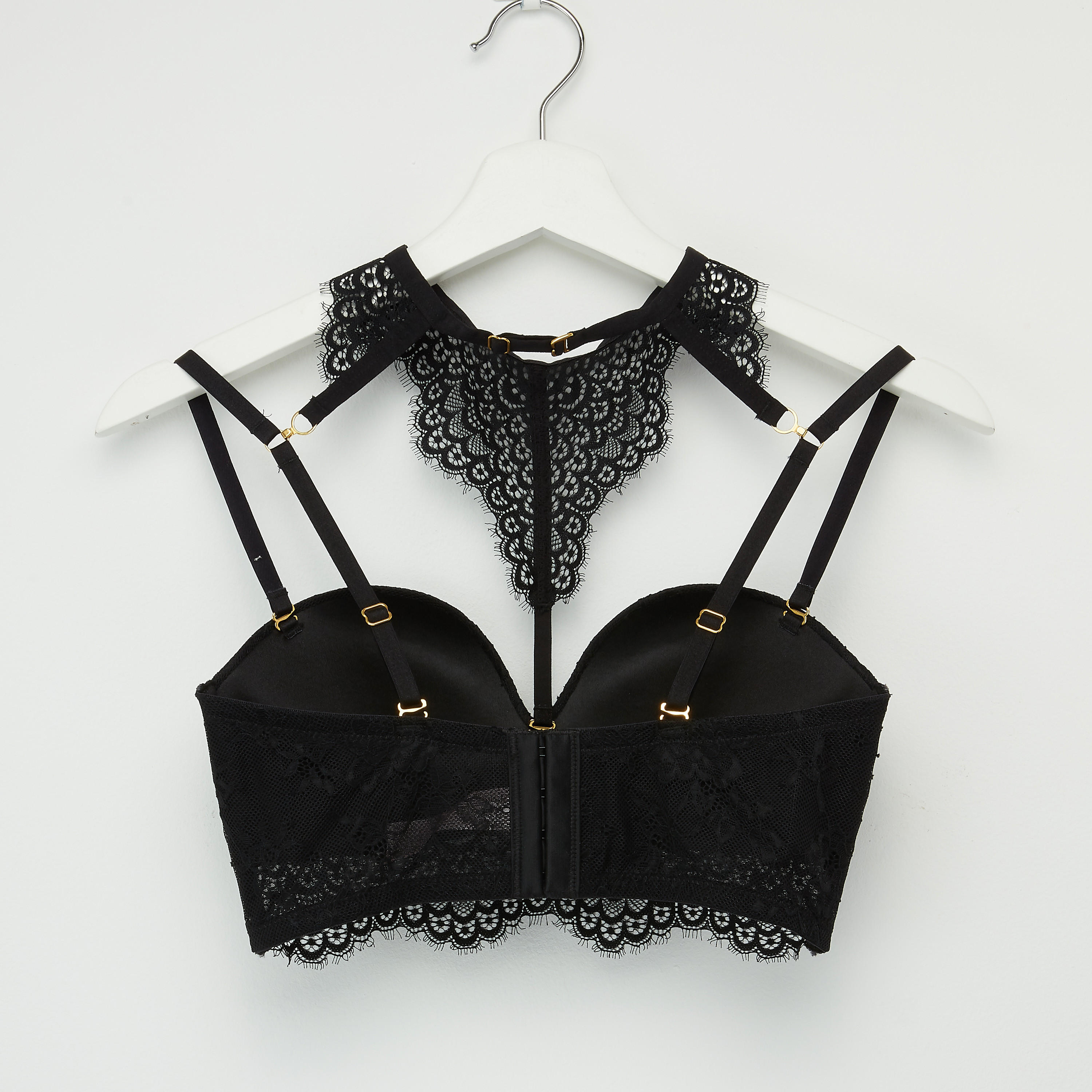 طقم سراويل داخلية وصدريّة ديمي بتفاصيل دانتيل - طقم من 3 قطع-women-clothing-lingerie-lingeriesets-image-5