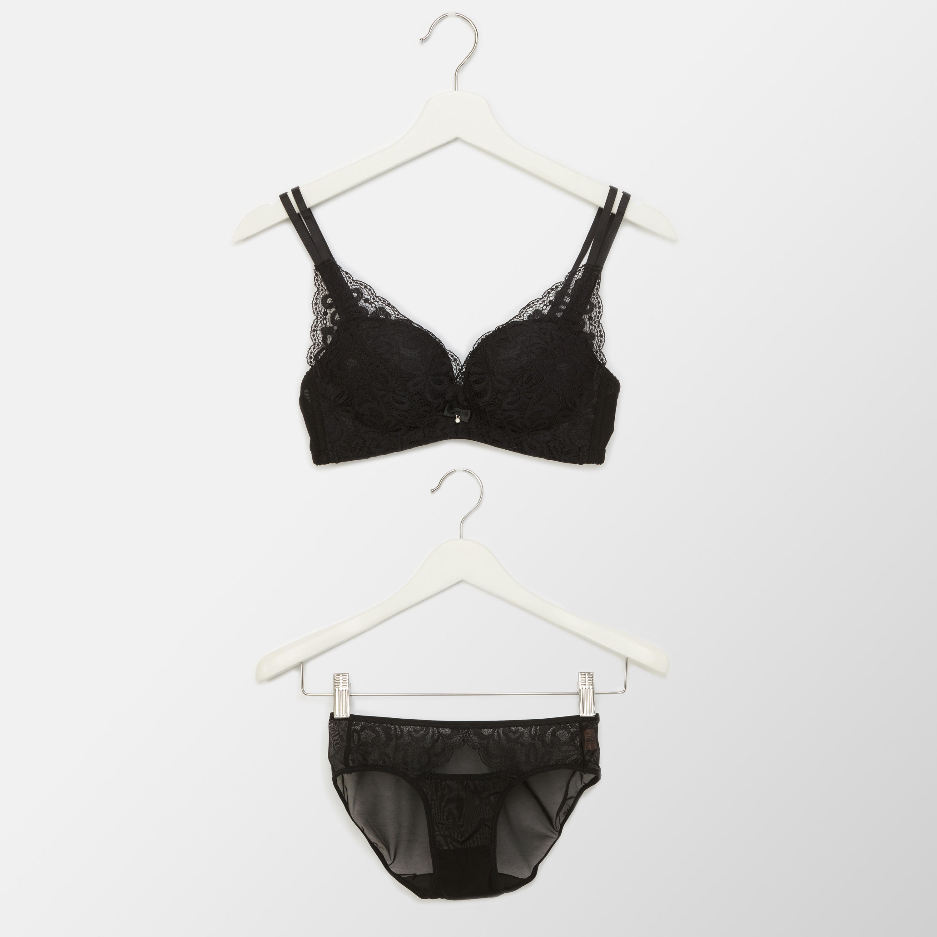 طقم سراويل داخلية وصدريّة ديمي مبطّنة بتفاصيل دانتيل-women-clothing-lingerie-lingeriesets-image-1