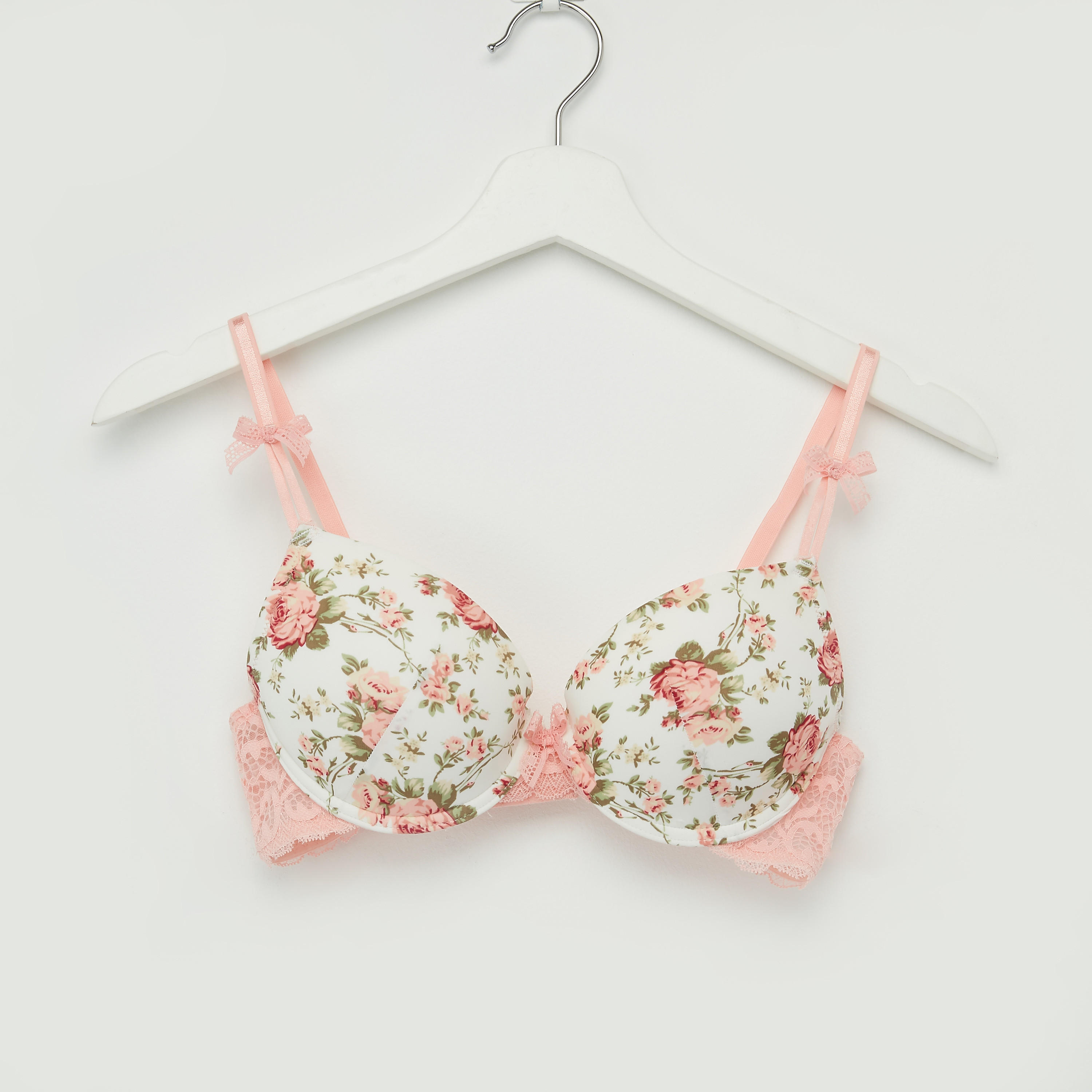 طقم سراويل داخلية بتفاصيل دانتيل وصدريّة مبطّنة بطبعات-women-clothing-lingerie-bras-image-2