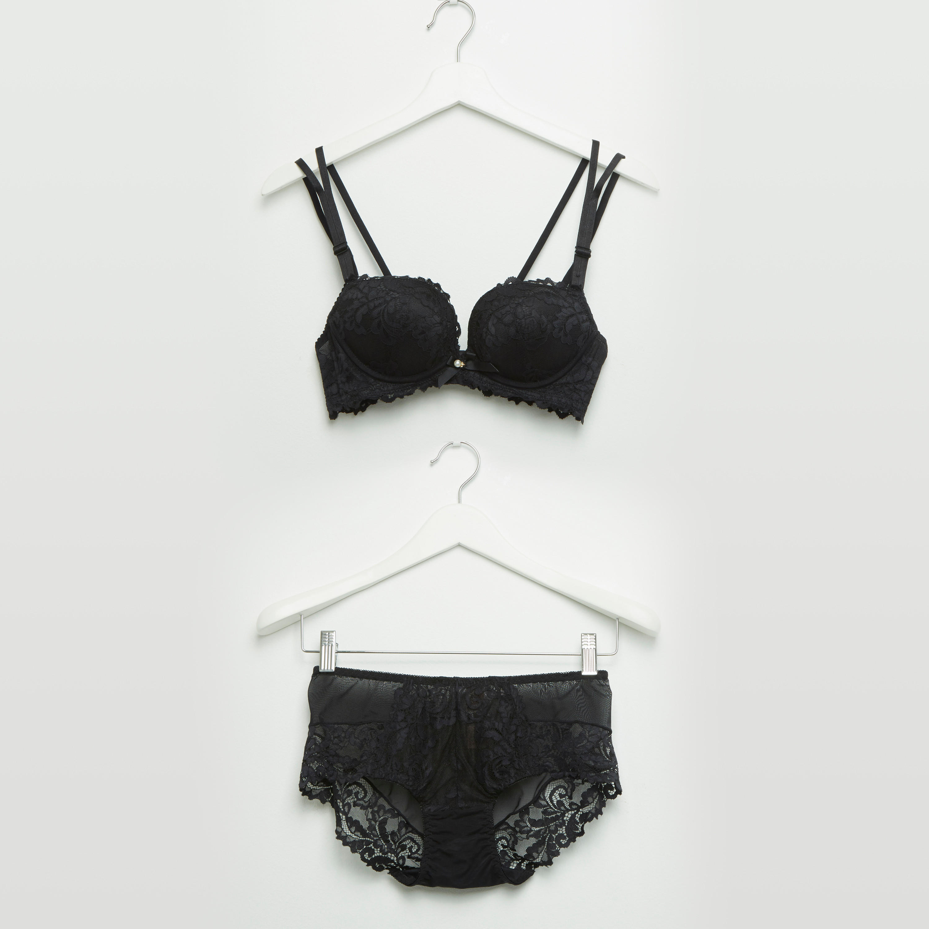 طقم سراويل داخلية وصدريّة دانتيل مبطّنة-women-clothing-lingerie-lingeriesets-image-5
