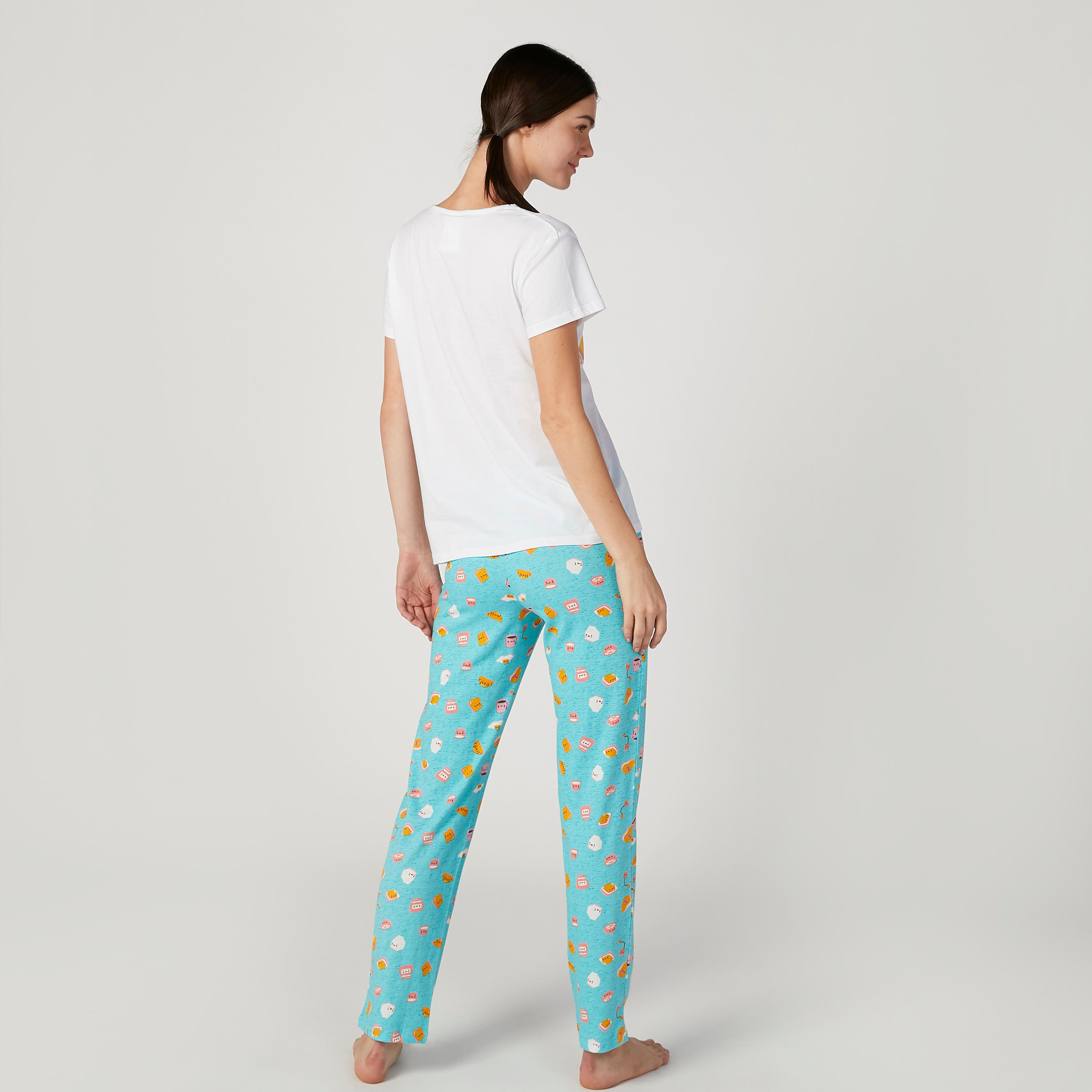 طقم بنطلون بيجاما وتيشيرت بياقة مستديرة وطبعات-women-clothing-nightwear-pyjamas-longsets-image-2