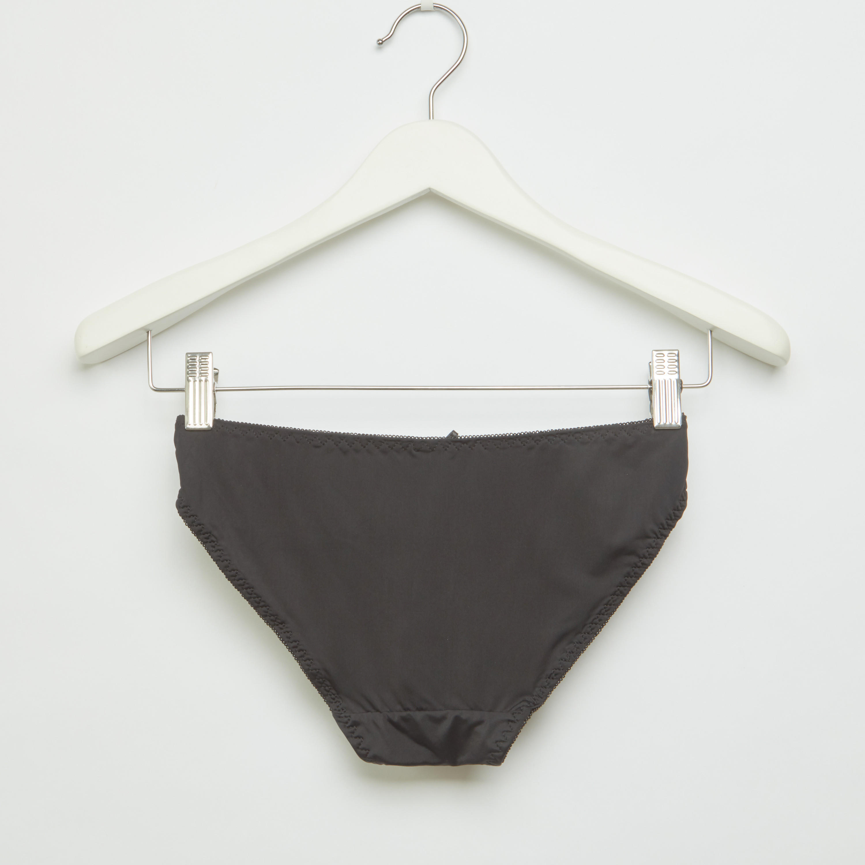 طقم سراويل داخلية وصدريّة بلانج مبطّنة بتفاصيل دانتيل-women-clothing-lingerie-lingeriesets-image-5