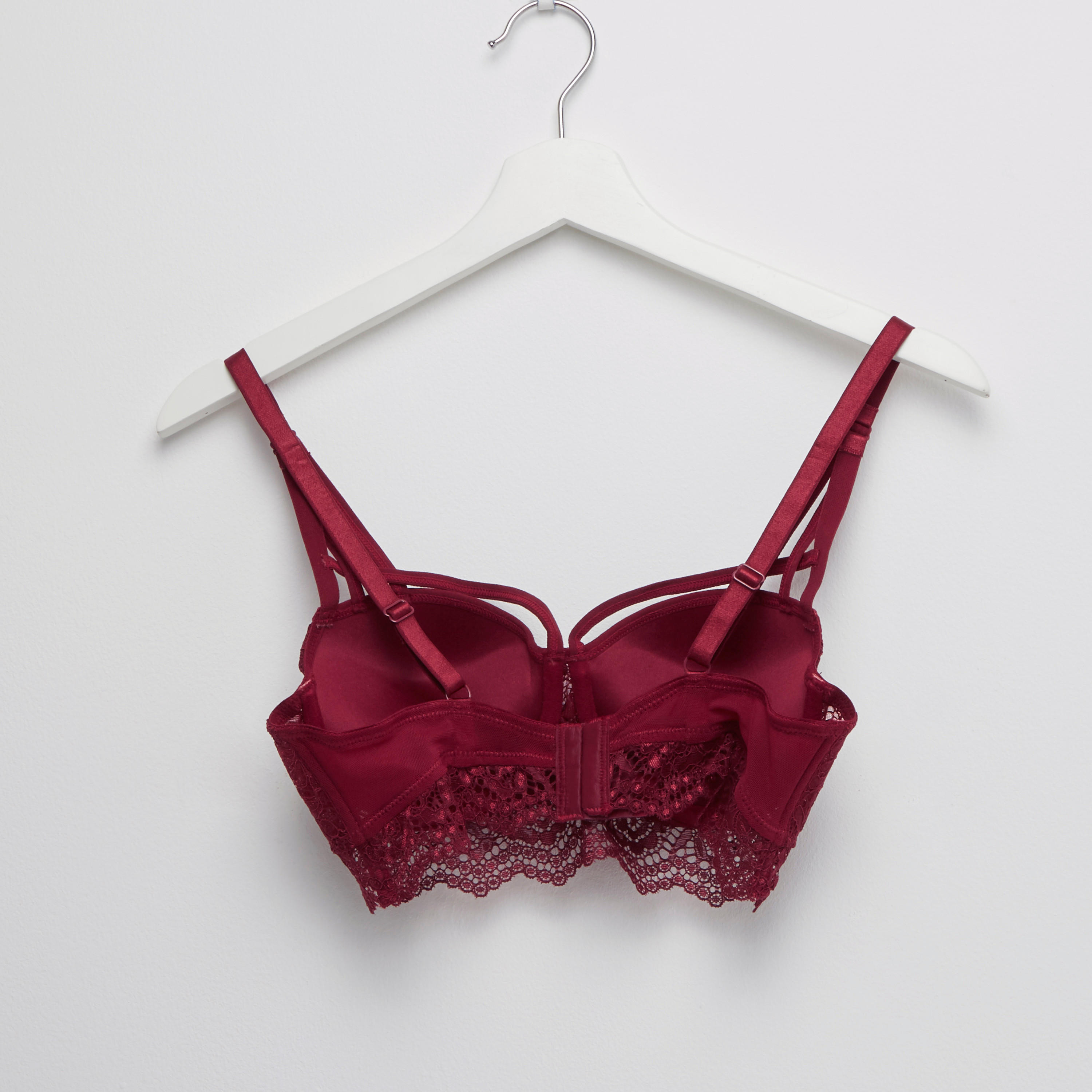 طقم سراويل داخلية وصدريّة ديمي مبطّنة بتفاصيل دانتيل-women-clothing-lingerie-lingeriesets-image-3