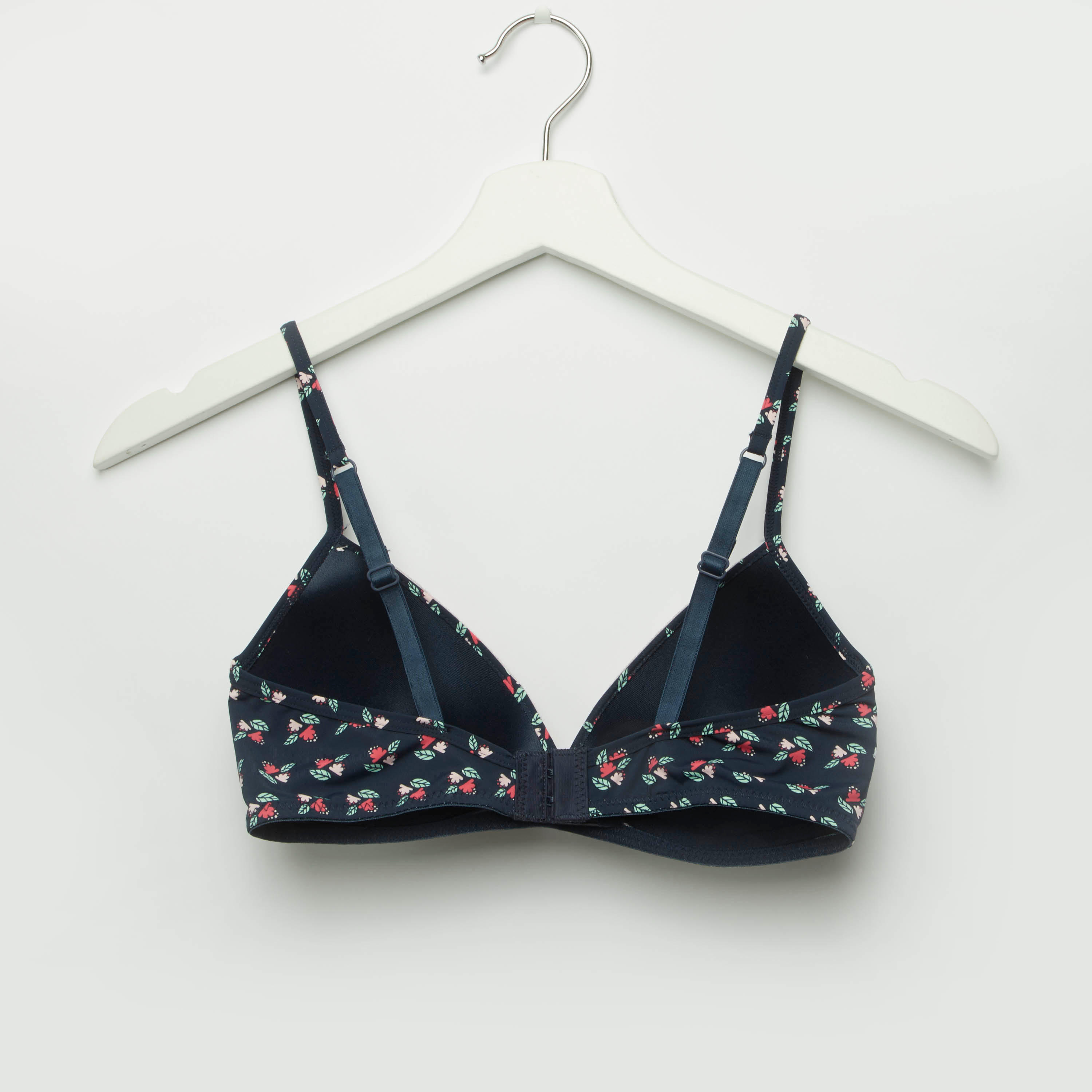 صدريّة تيشيرت ببطانة خفيفة وحمّالات قابلة للتعديل - طقم من قطعتين متنوعتين-women-clothing-lingerie-bras-image-3