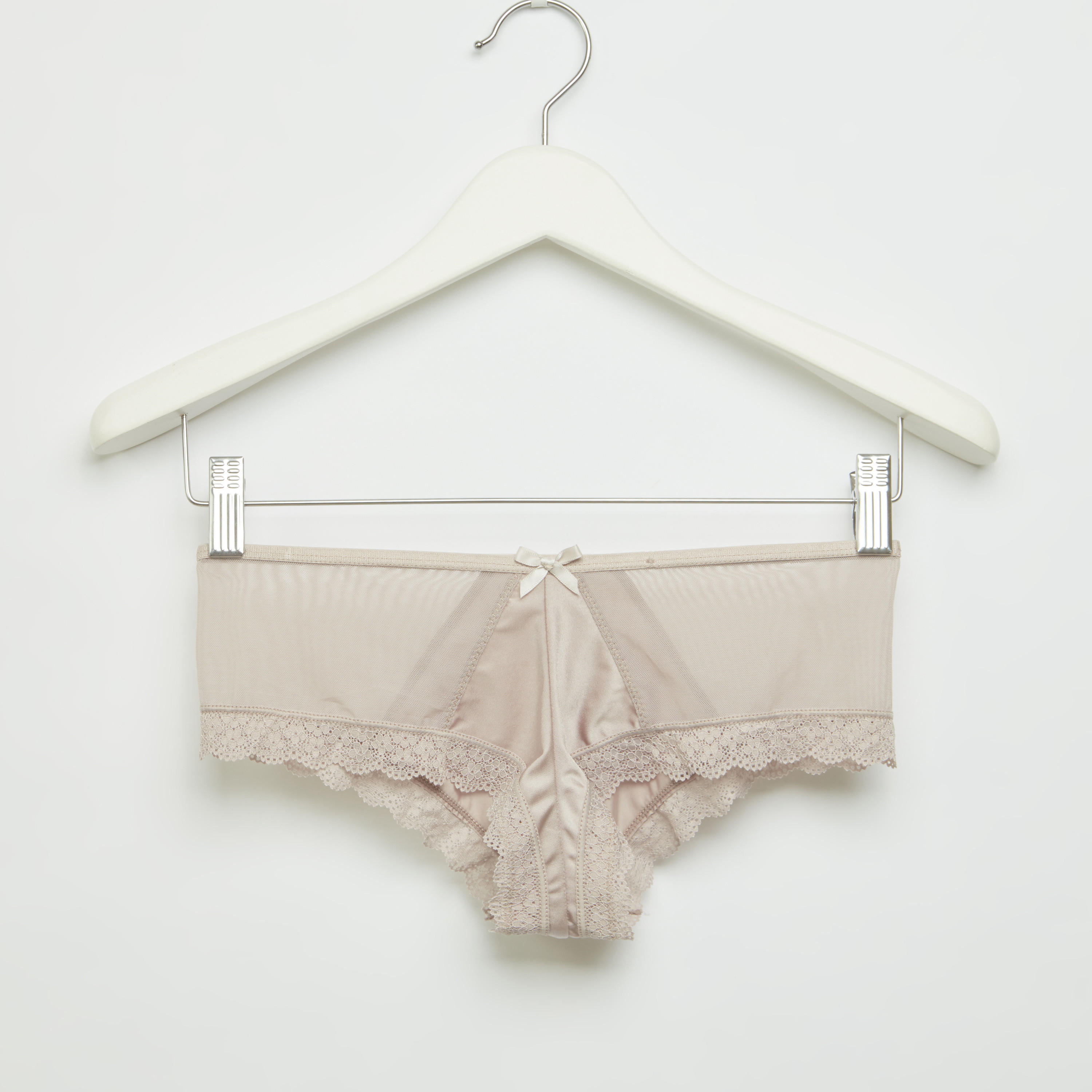 طقم سراويل داخلية وصدريّة بوش أب مبطّنة بتفاصيل دانتيل-women-clothing-lingerie-lingeriesets-image-4