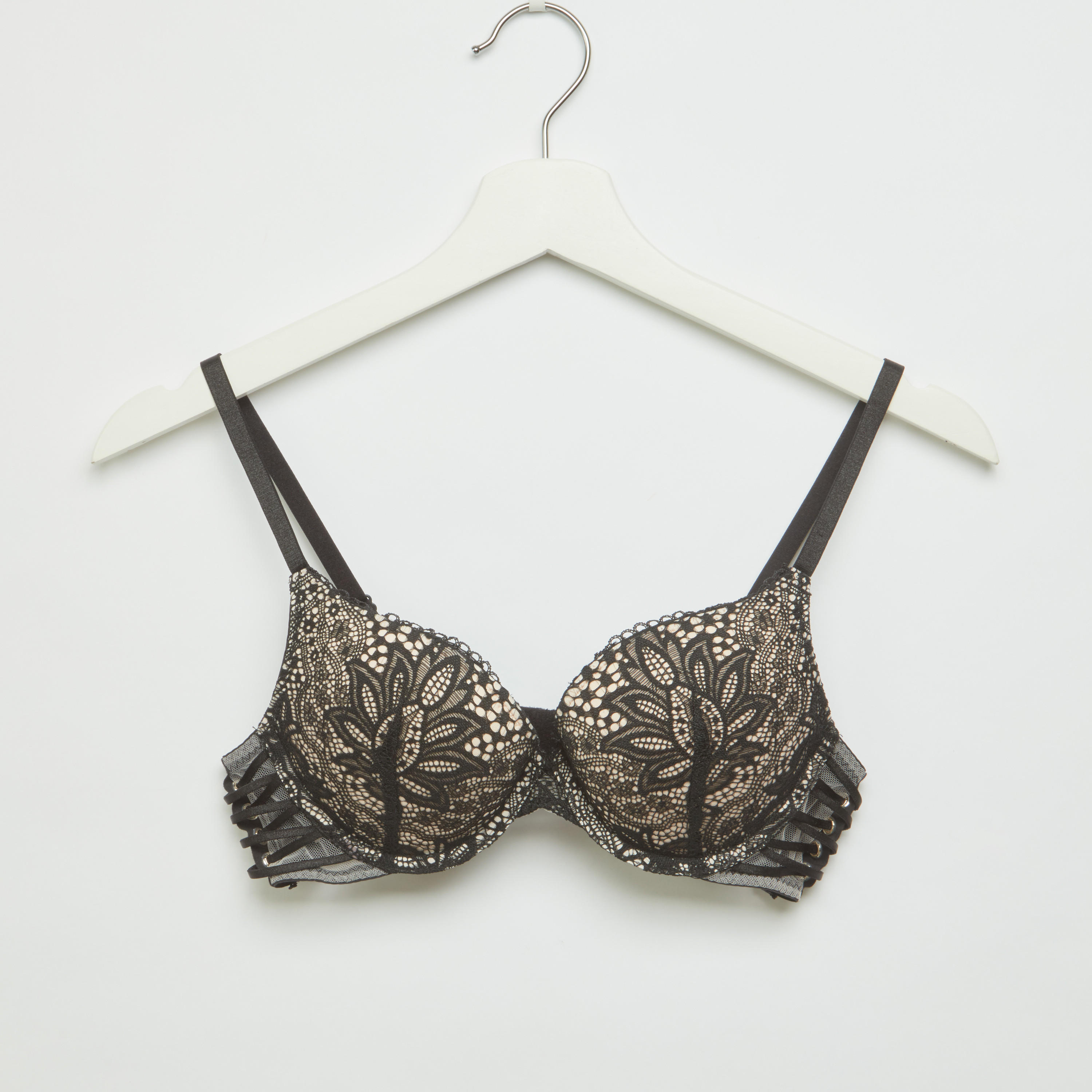 طقم سراويل داخلية وصدريّة بلانج مبطّنة بتفاصيل دانتيل-women-clothing-lingerie-lingeriesets-image-2