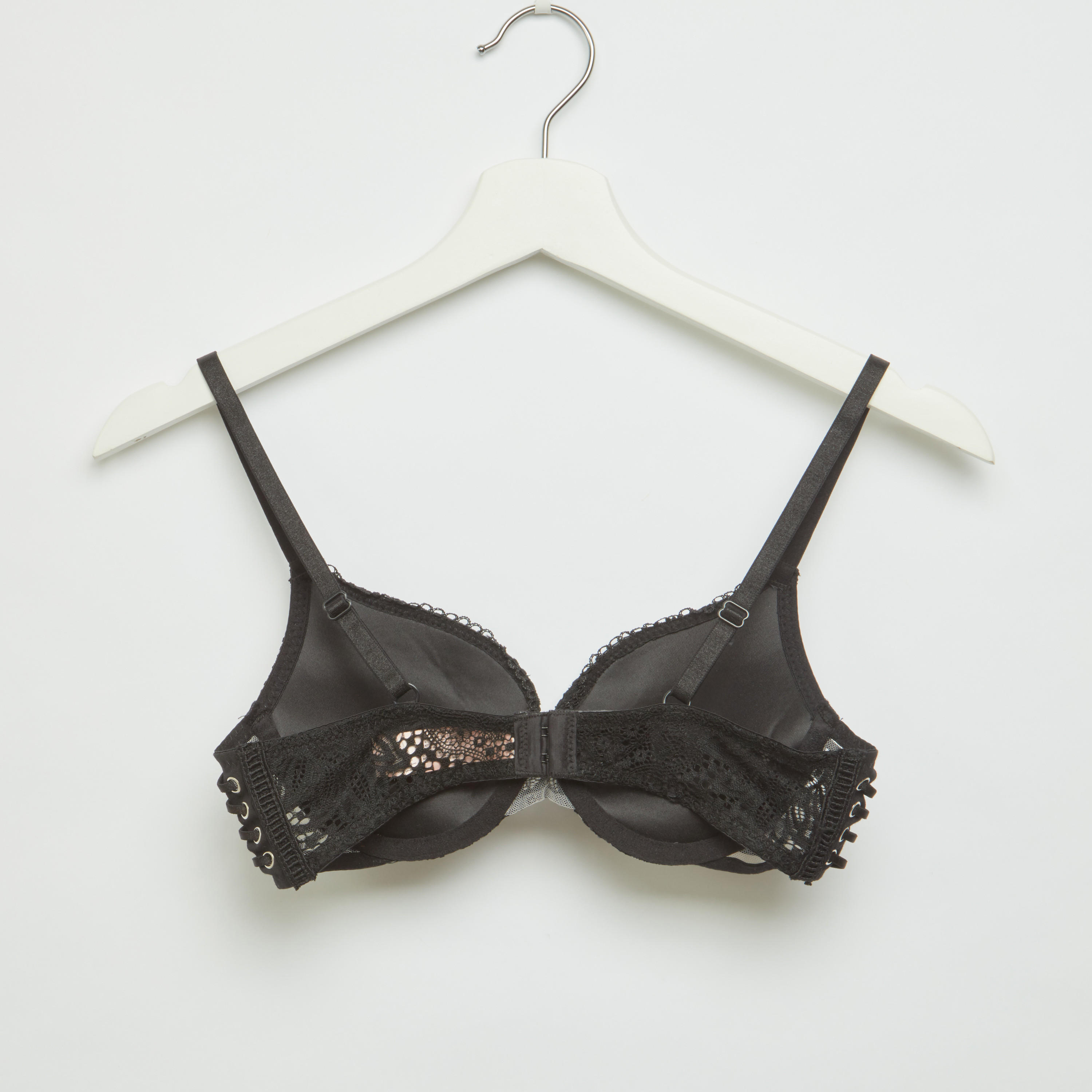 طقم سراويل داخلية وصدريّة بلانج مبطّنة بتفاصيل دانتيل-women-clothing-lingerie-lingeriesets-image-3