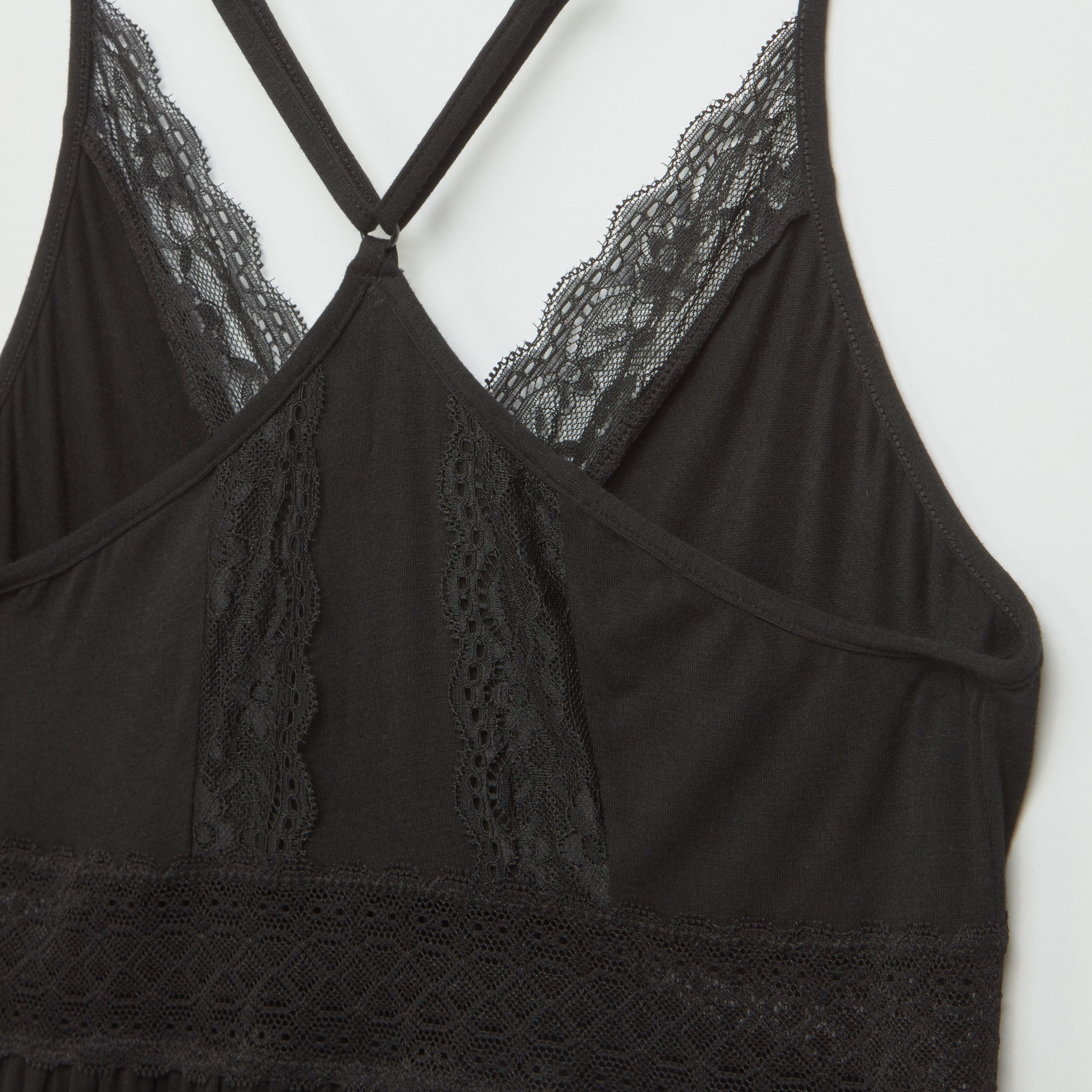 قميص نوم بياقة V وتفاصيل دانتيل مع ثونج-women-clothing-nightwear-nighties-image-5