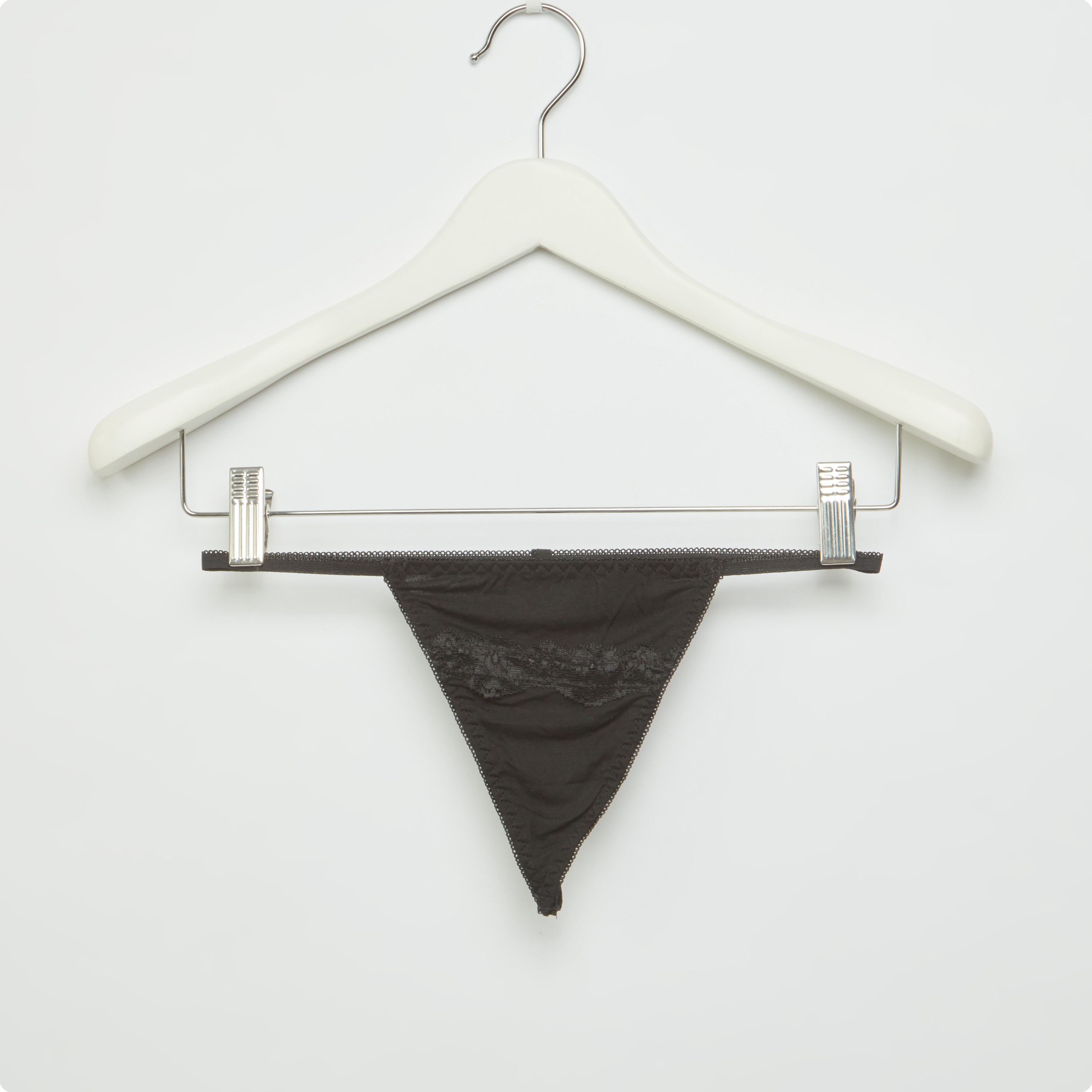 قميص نوم بياقة V وتفاصيل دانتيل مع ثونج-women-clothing-nightwear-nighties-image-6