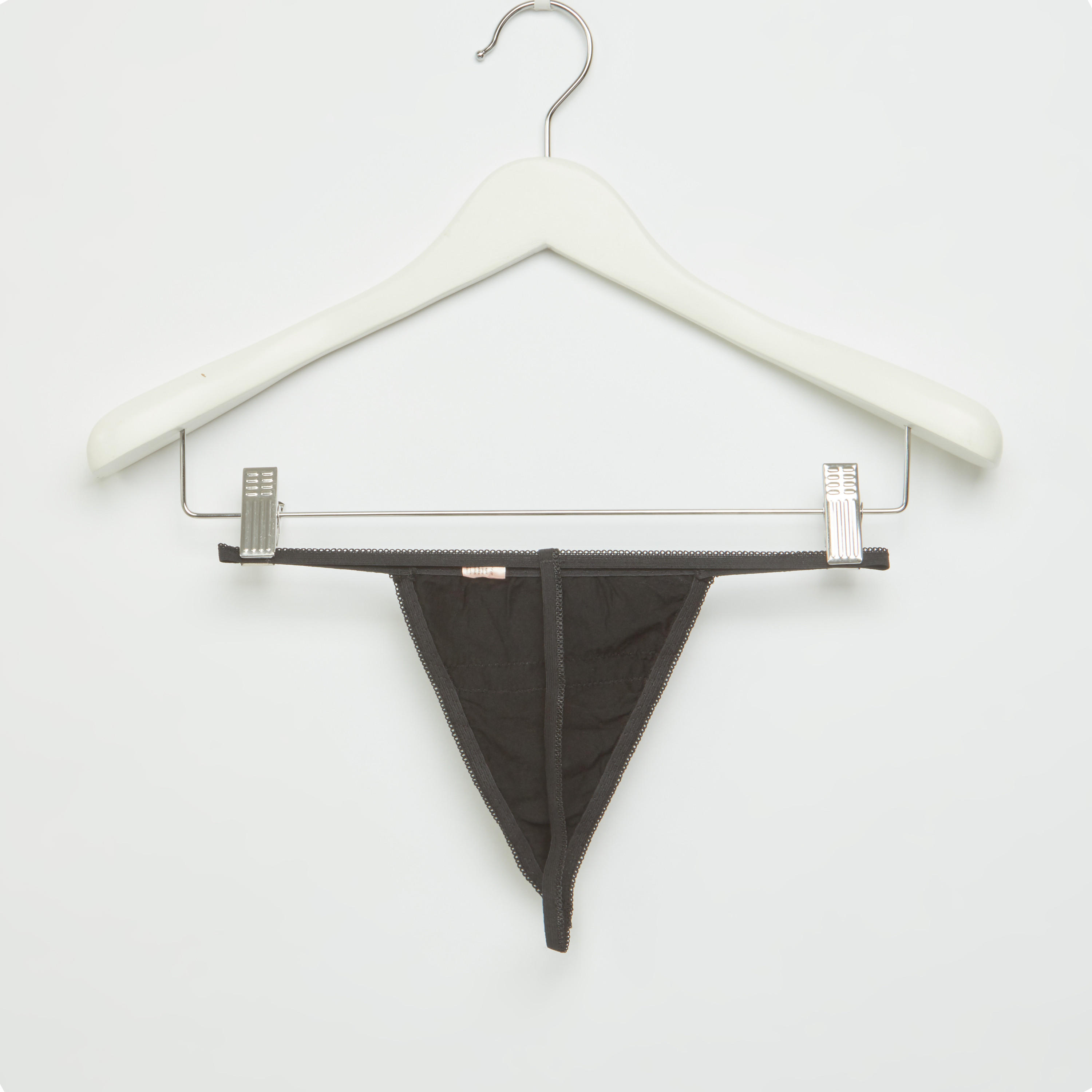 قميص نوم بياقة V وتفاصيل دانتيل مع ثونج-women-clothing-nightwear-nighties-image-7