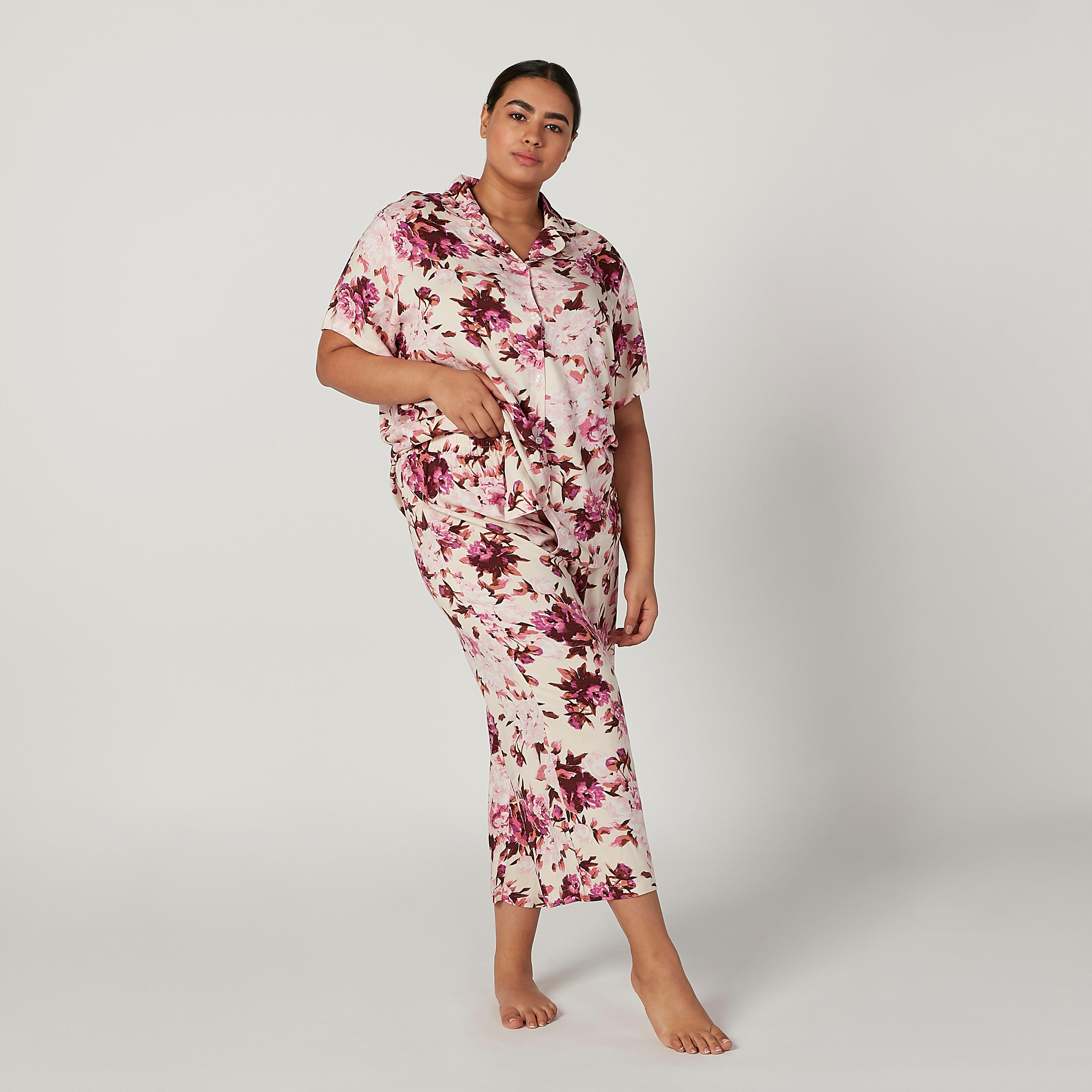 طقم بنطال بيجاما طويل وقميص بطبعات زهرية-women-clothing-nightwear-pyjamas-longsets-image-2