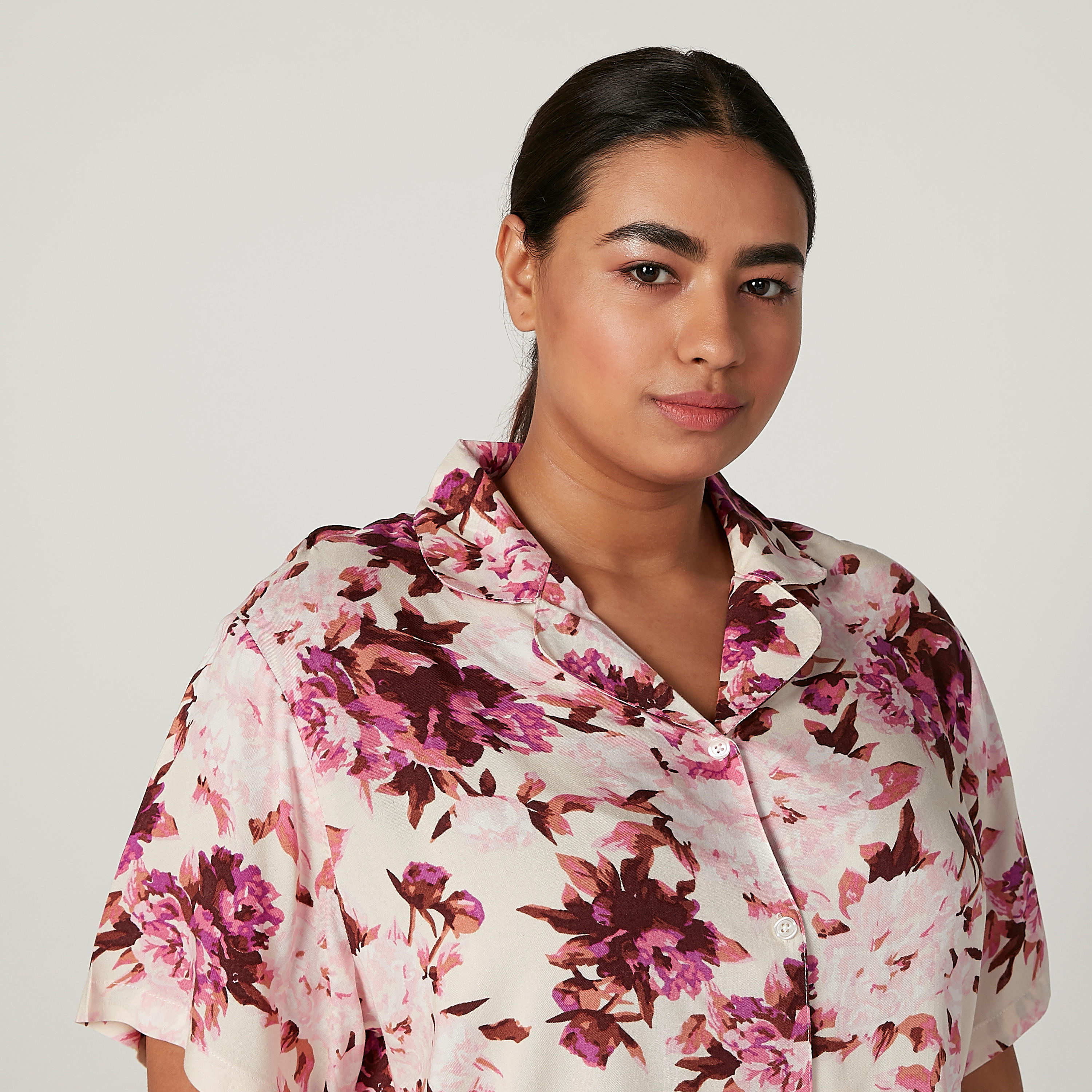 طقم بنطال بيجاما طويل وقميص بطبعات زهرية-women-clothing-nightwear-pyjamas-longsets-image-3