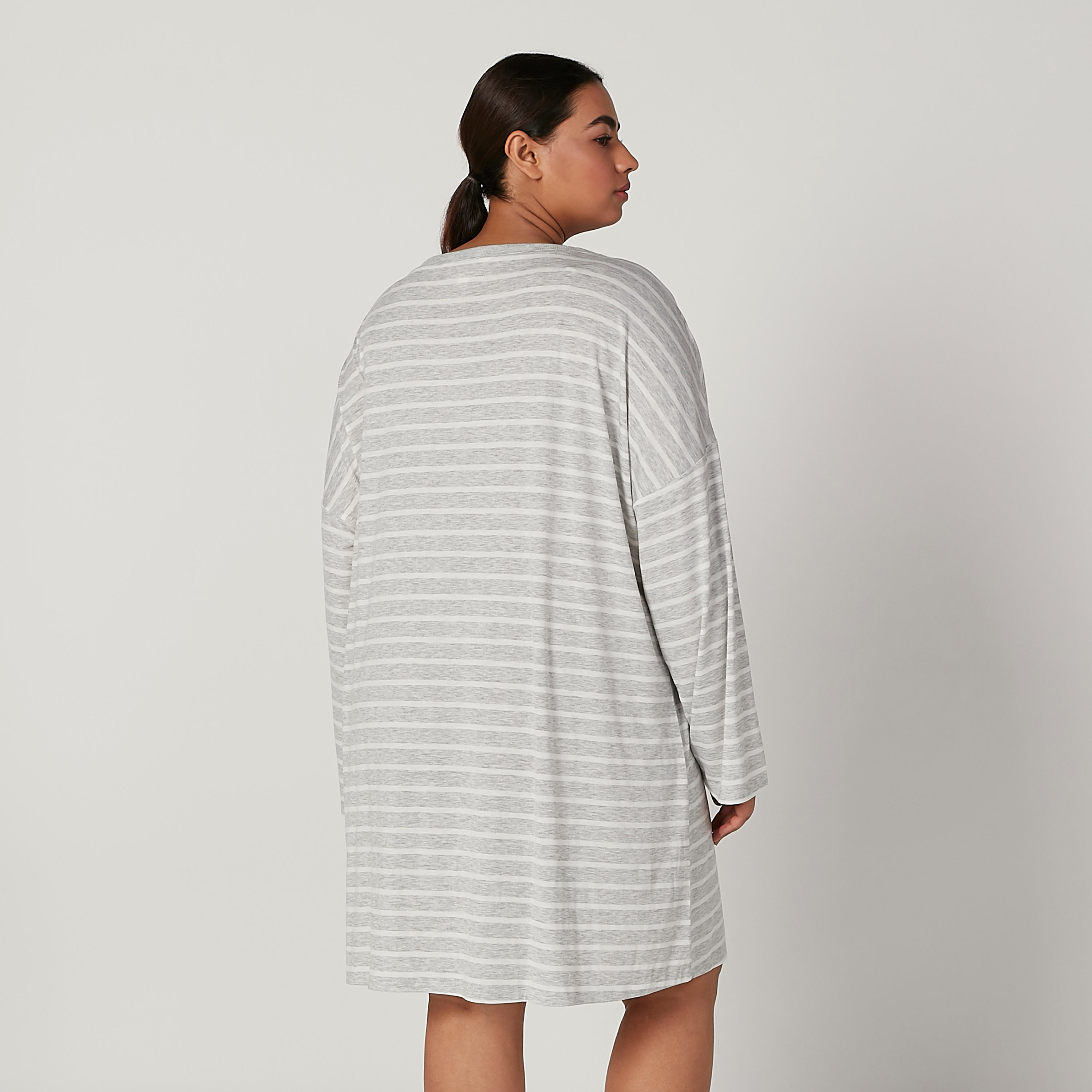 قميص نوم بياقة قارب وأكمام طويلة وطبعات-women-clothing-nightwear-nighties-image-4