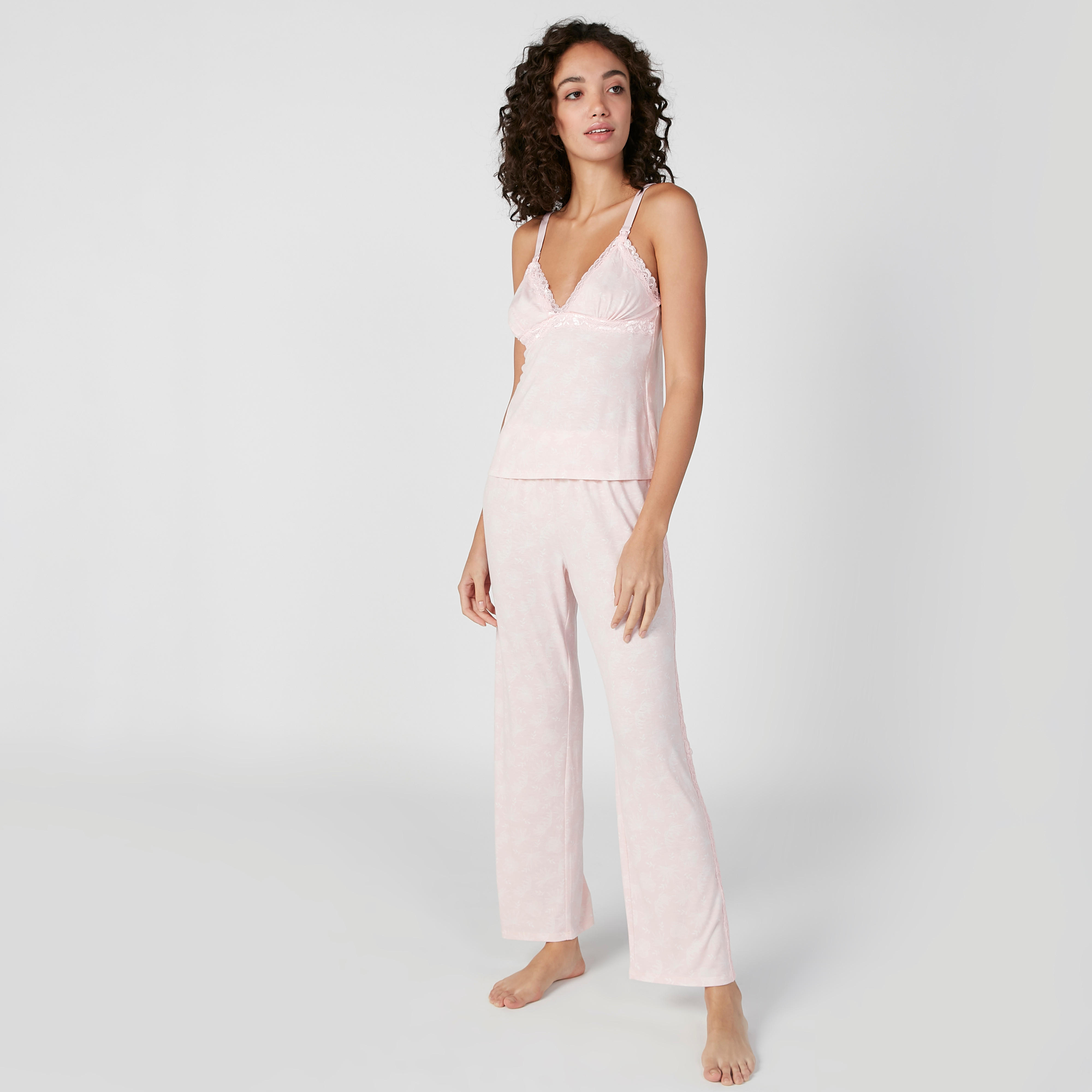 طقم بنطلون بيجاما وبلوزة دون أكمام بياقة V وتفاصيل دانتيل-women-clothing-nightwear-pyjamas-longsets-image-1