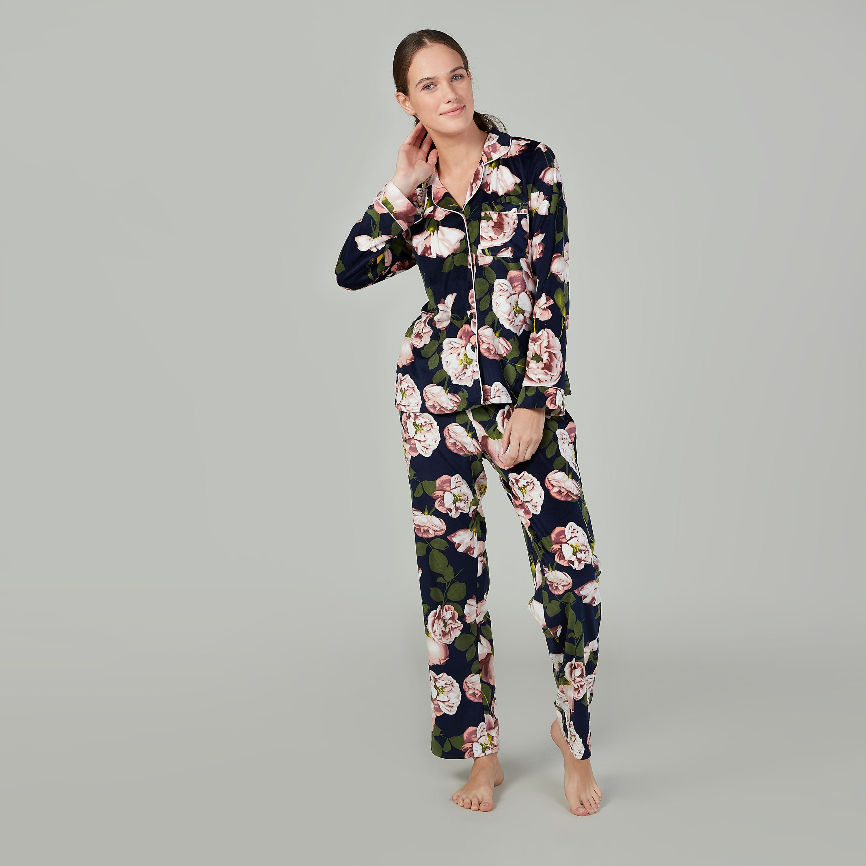 طقم بنطلون بيجاما طويل وقميص بأكمام طويلة وطبعات-women-clothing-nightwear-pyjamas-longsets-image-2
