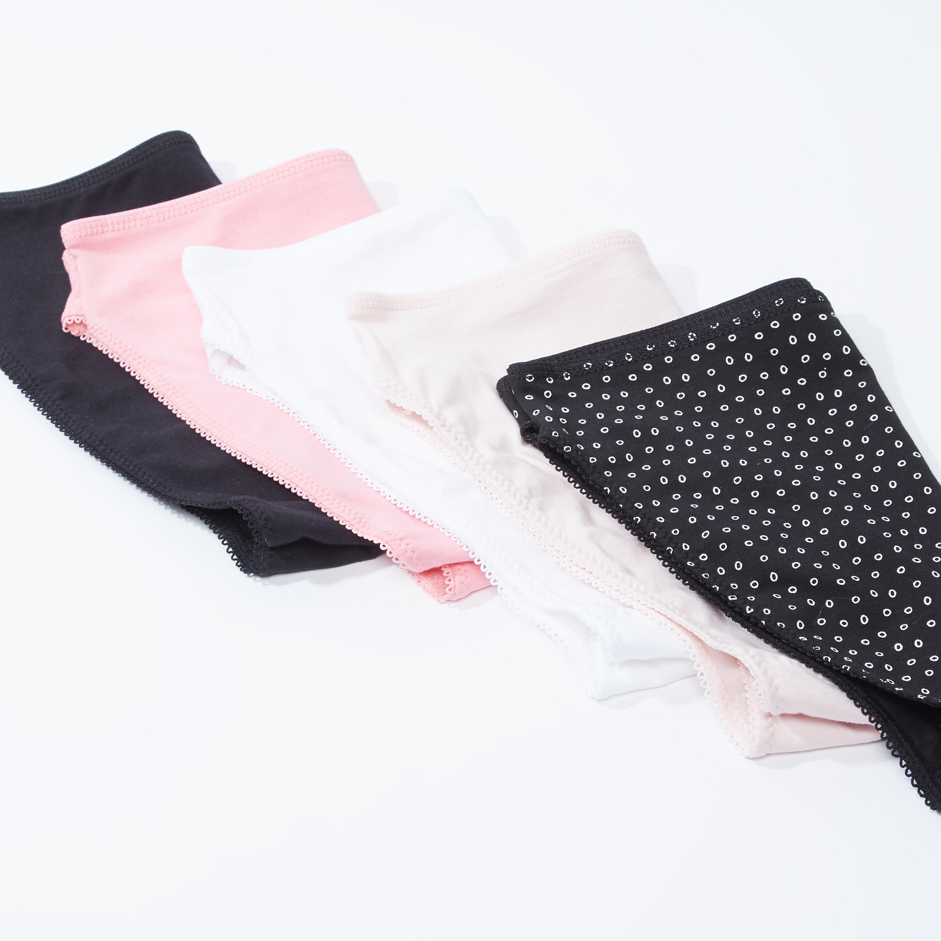 سراويل داخلية متنوعة بتفاصيل دانتيل - طقم من 5 قطع-women-clothing-lingerie-panties-image-3
