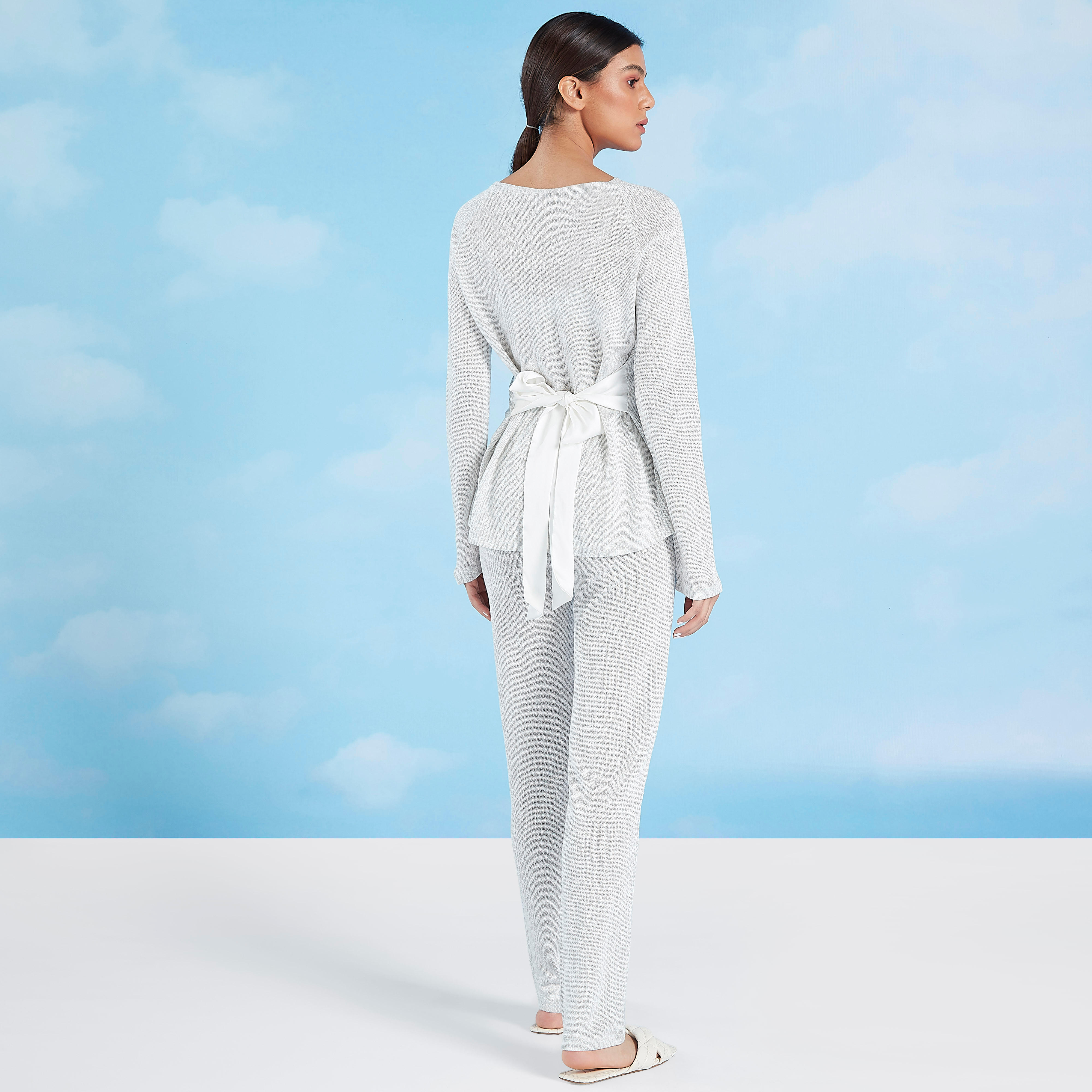تيشيرت مستدام سليم بياقة ضيّقة وطبعات سمايلي وورلد-women-clothing-nightwear-pyjamas-longsets-image-8