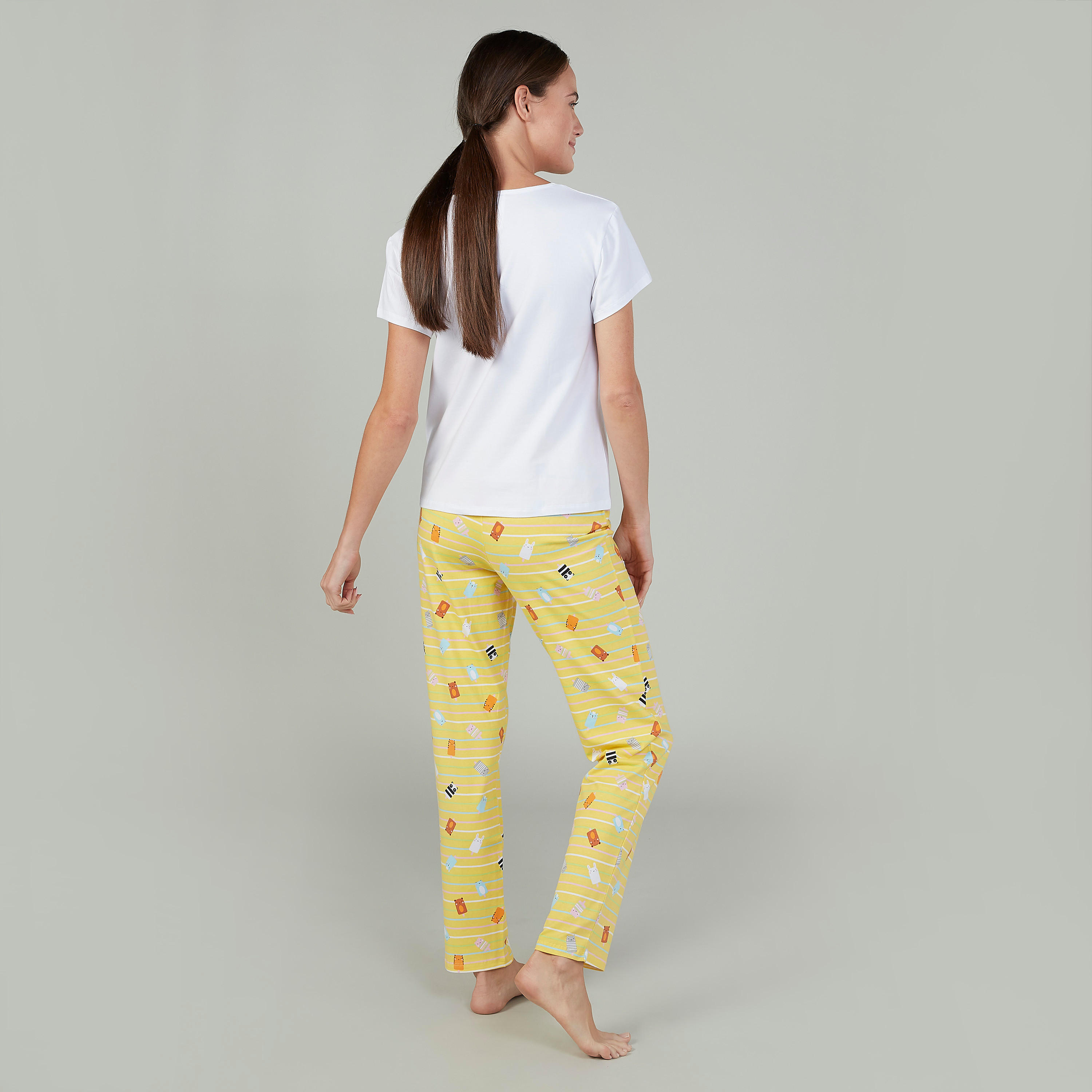 طقم بنطلون بيجاما طويل وتيشيرت بياقة مستديرة وطبعات-women-clothing-nightwear-pyjamas-longsets-image-4