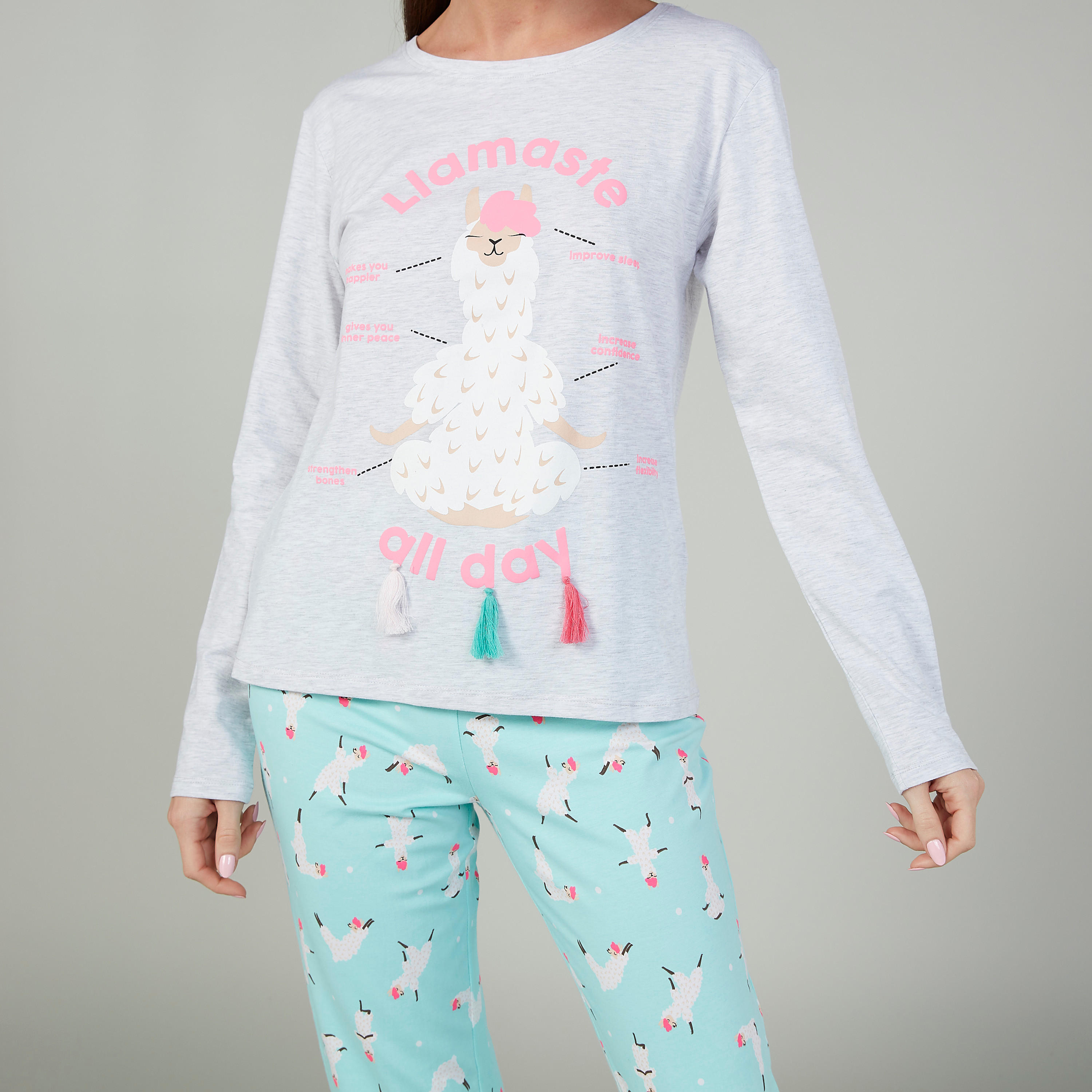 طقم تيشيرت بأكمام طويلة وطبعات وبنطلون بيجاما طويل-women-clothing-nightwear-pyjamas-longsets-image-3