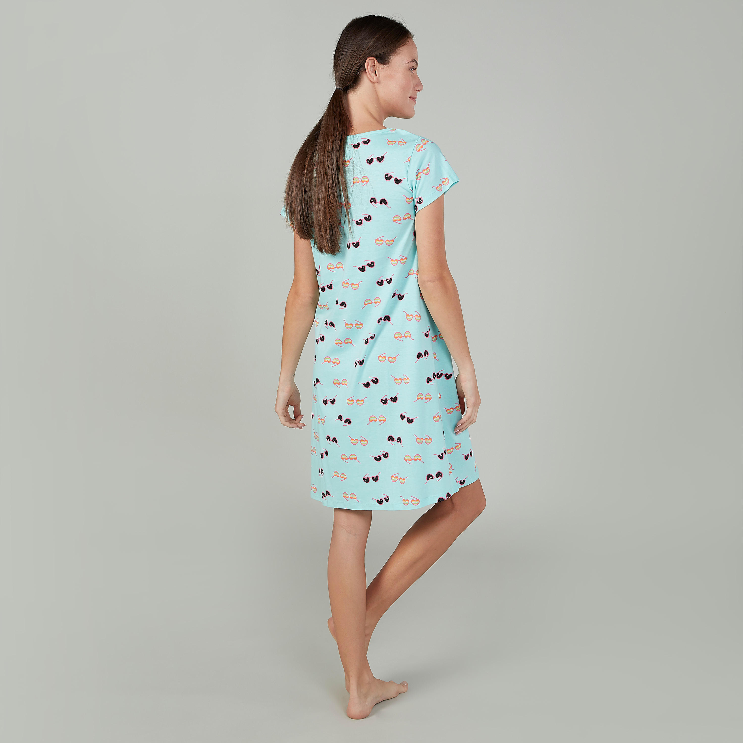 قميص نوم بياقة مستديرة وأكمام قصيرة وطبعات - طقم من قطعتين-women-clothing-nightwear-nighties-image-4