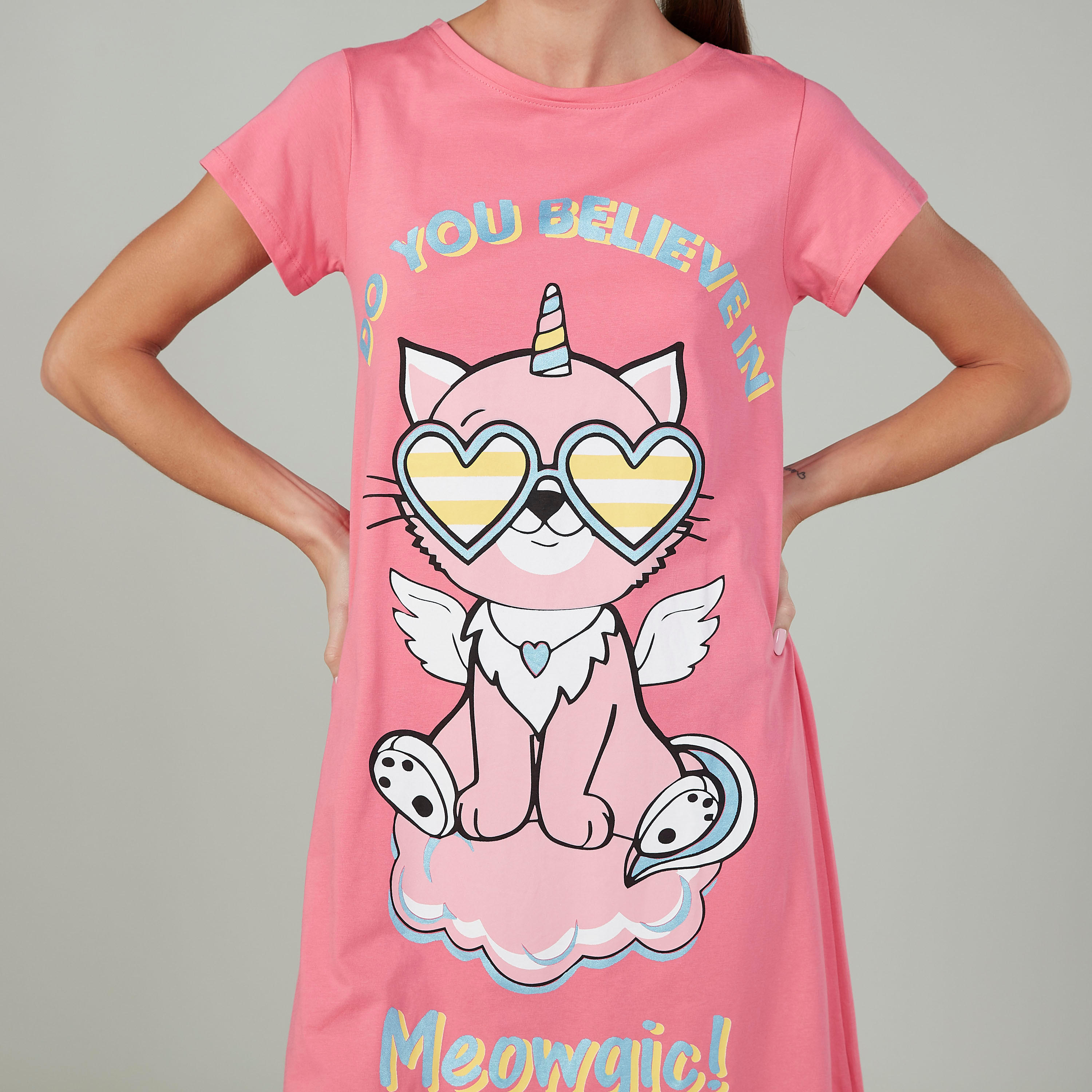 قميص نوم بياقة مستديرة وأكمام قصيرة وطبعات - طقم من قطعتين-women-clothing-nightwear-nighties-image-7