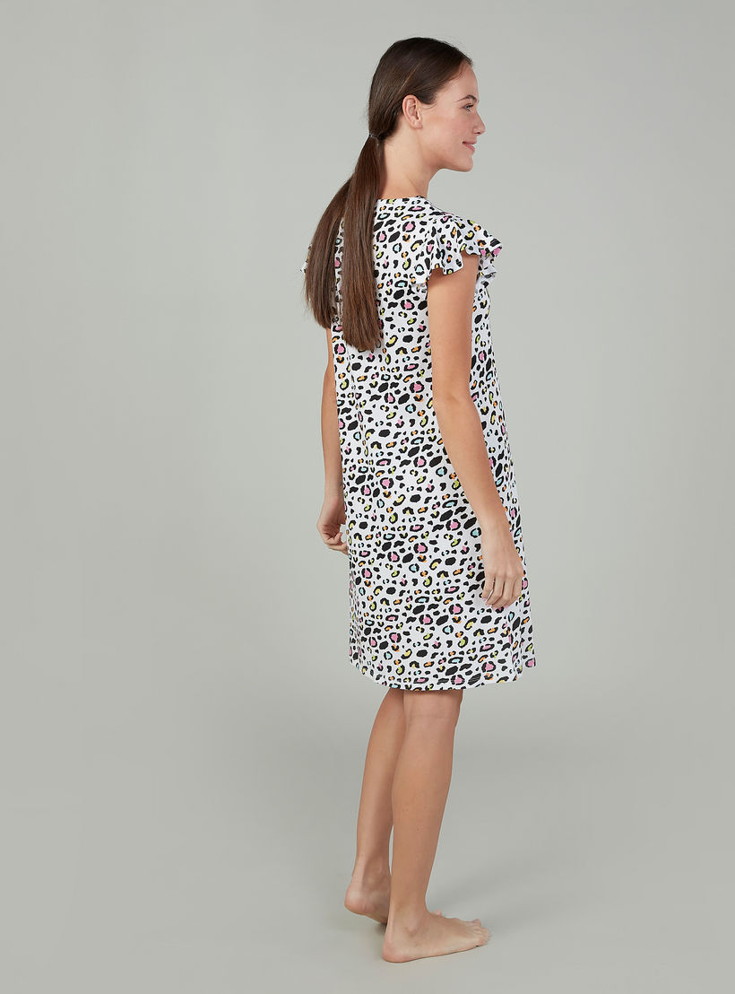 قميص نوم بياقة مستديرة وأكمام كشكش بطبعات- طقم من قطعتين-women-clothing-nightwear-nighties-image-5