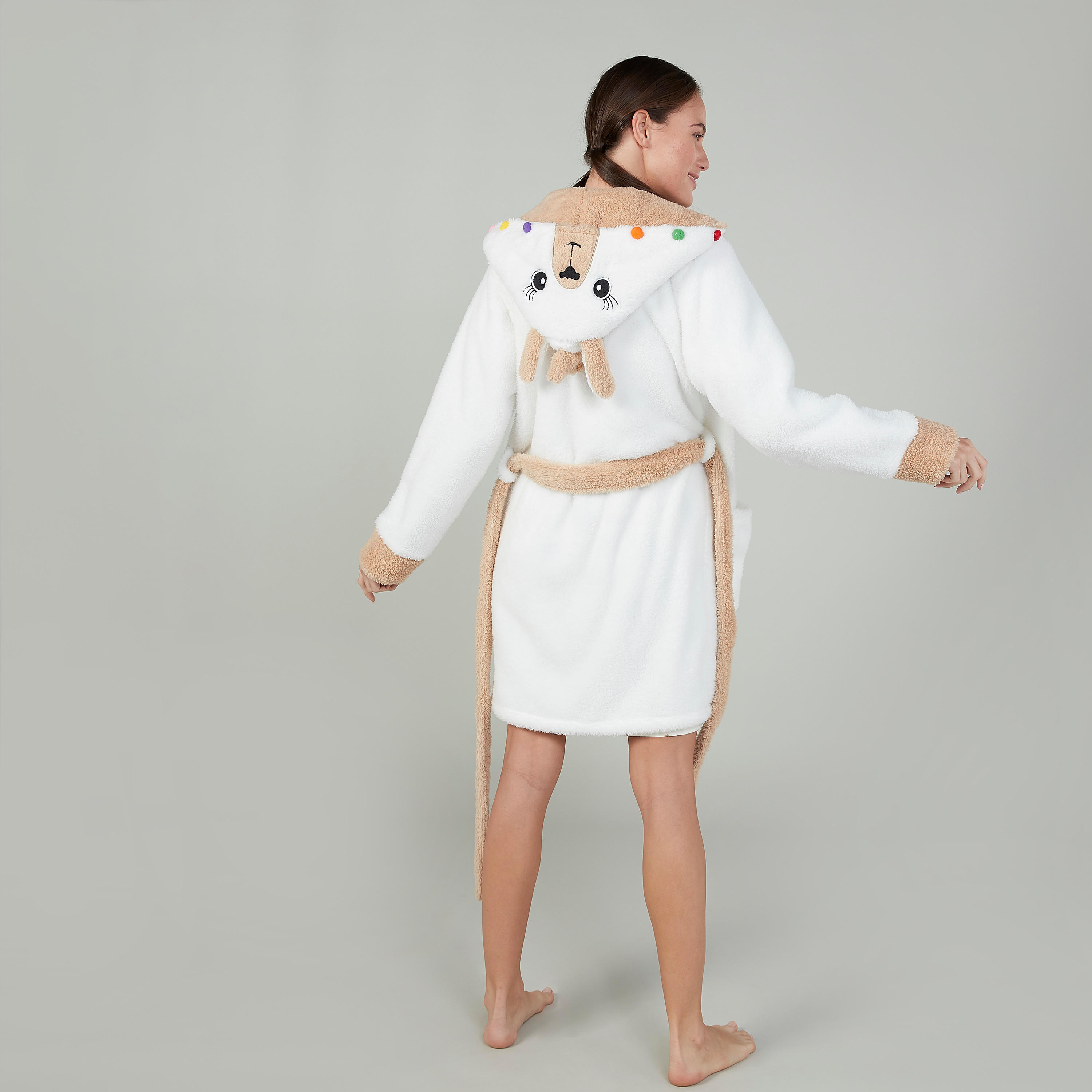 روب حمّام بارز الملمسبقبّعة وأكمام طويلة وتزيينات-women-clothing-nightwear-robes-image-4