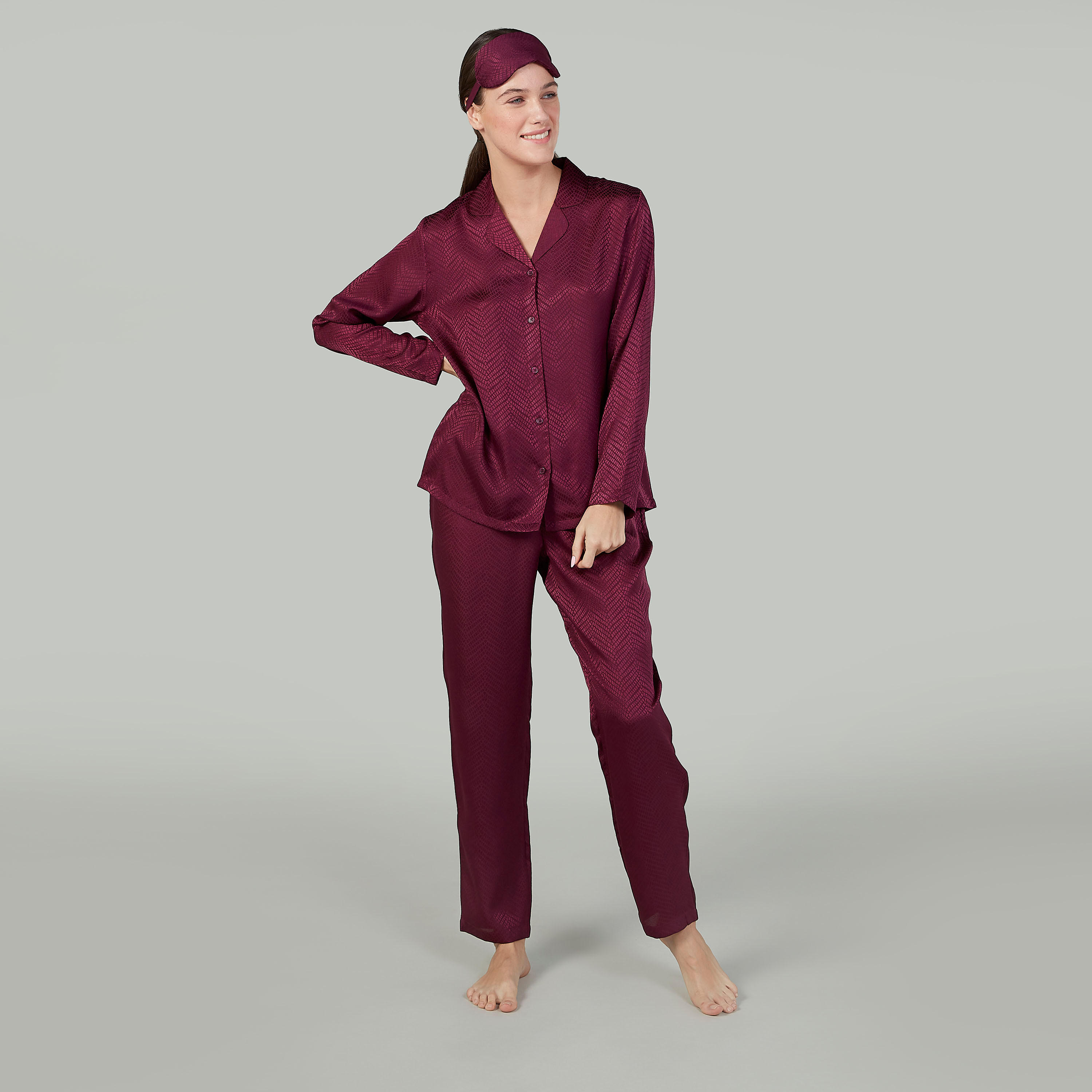 طقم بيجاما سادة مع قناع العين-women-clothing-nightwear-pyjamas-longsets-image-3