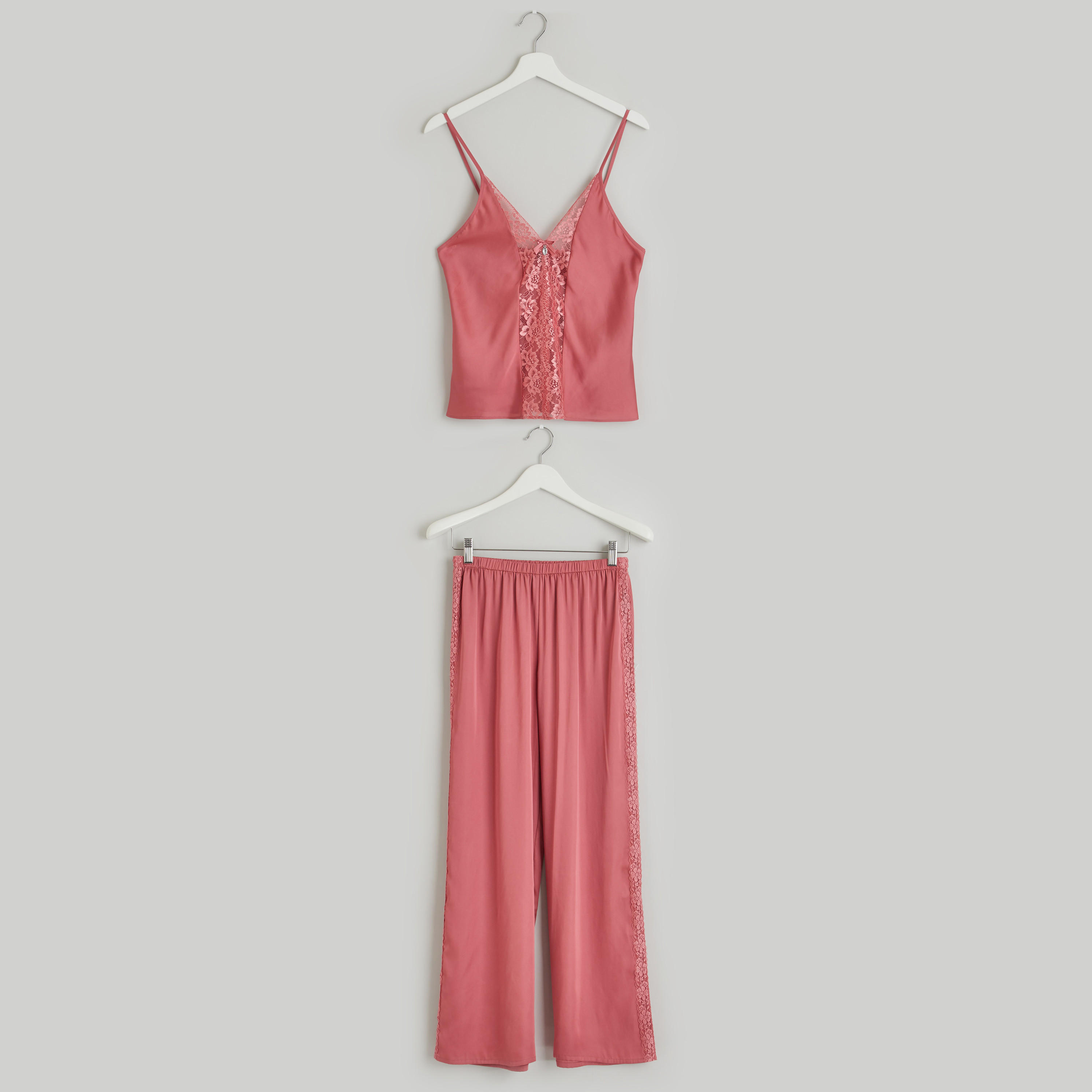 طقم بنطلون بيجاما وبلوزة دون أكمام بياقة V بتفاصيل دانتيل-women-clothing-nightwear-pyjamas-longsets-image-1